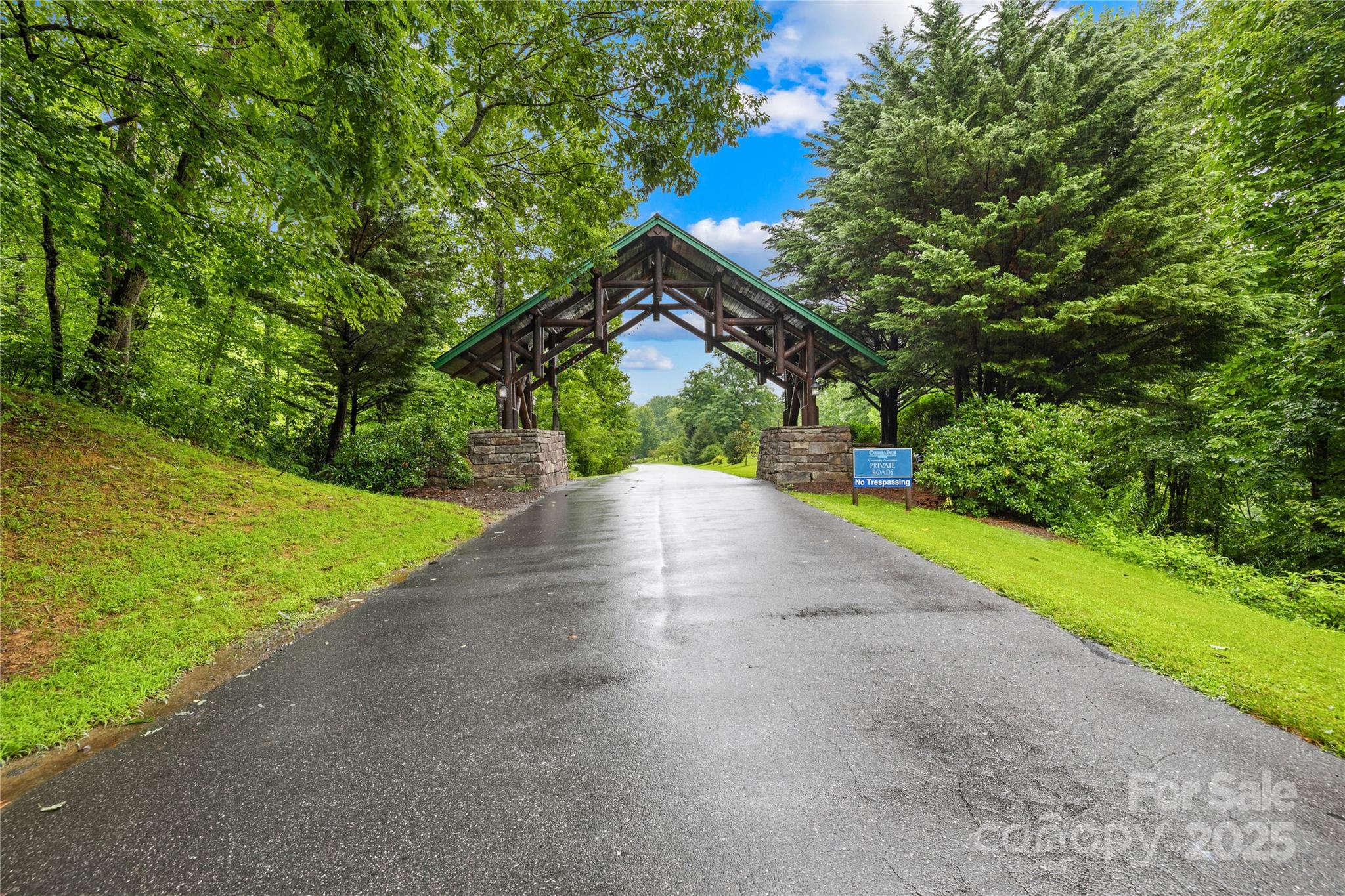 262 Feather Falls Trail 3 Property Photo 3