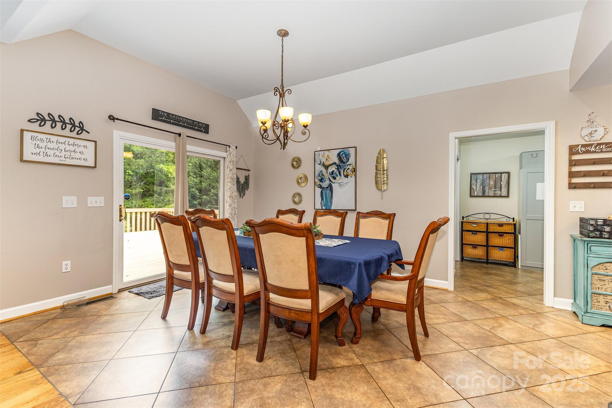 3251 Van Tassel Drive Property Photo 9