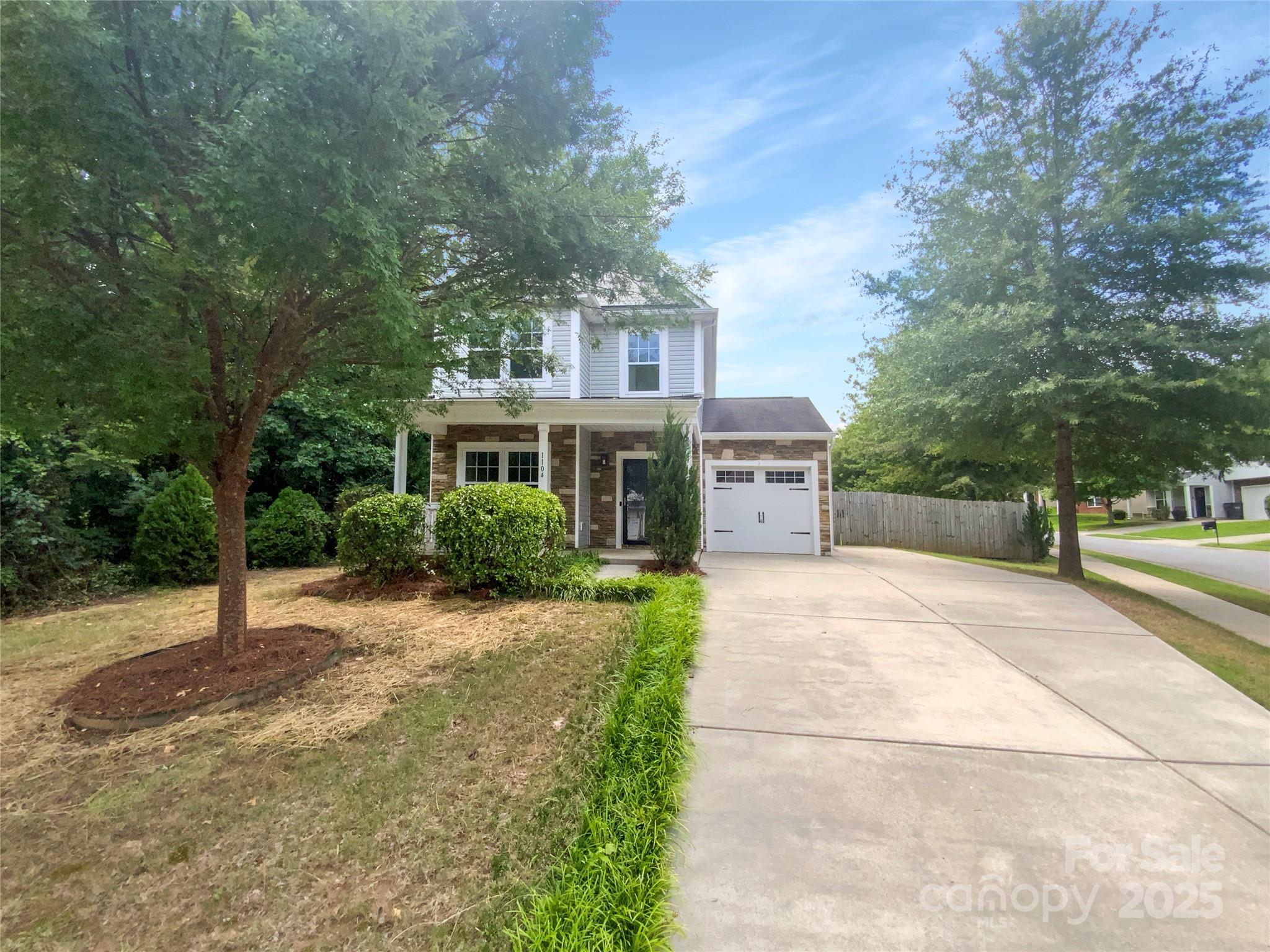1104 Rook Road