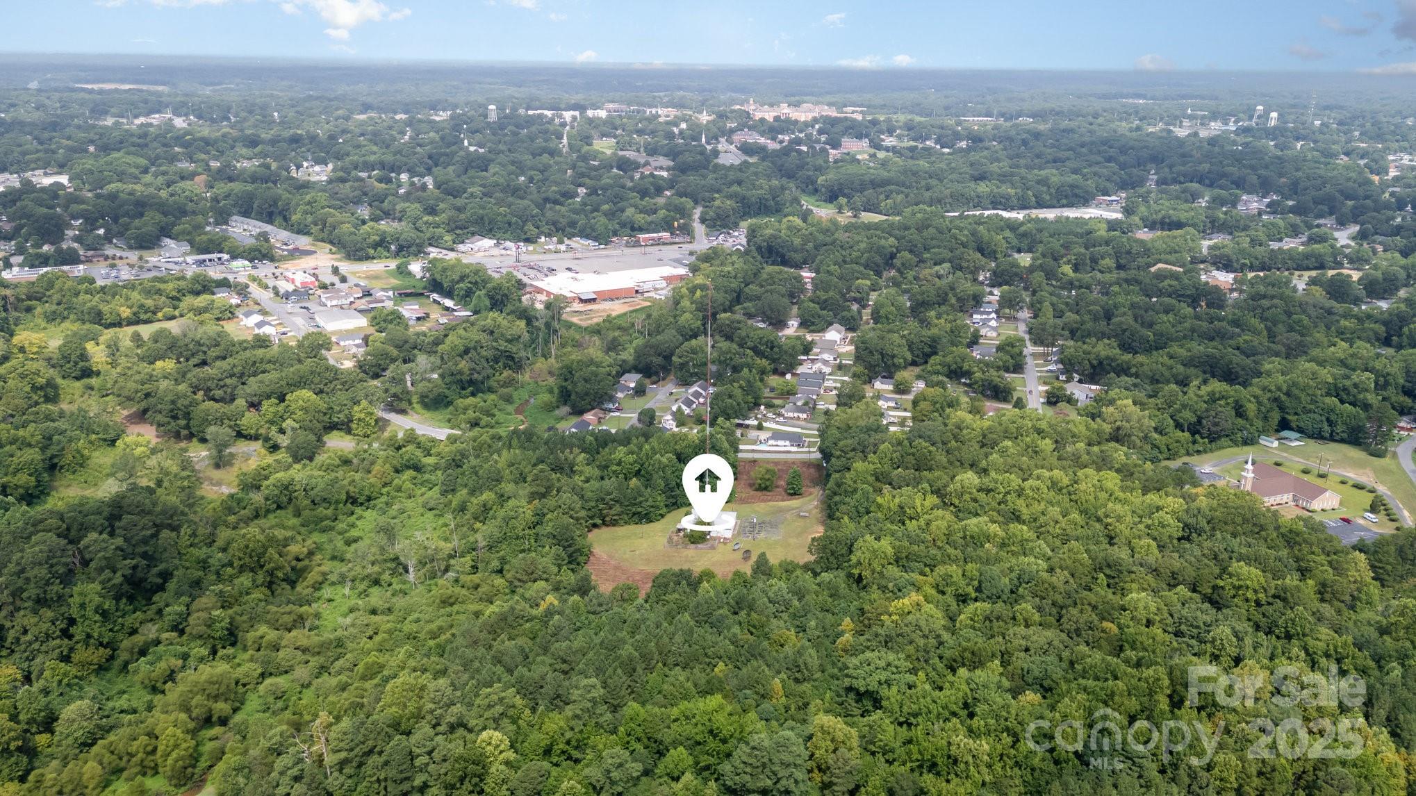 910 Fairview Street Property Photo 6
