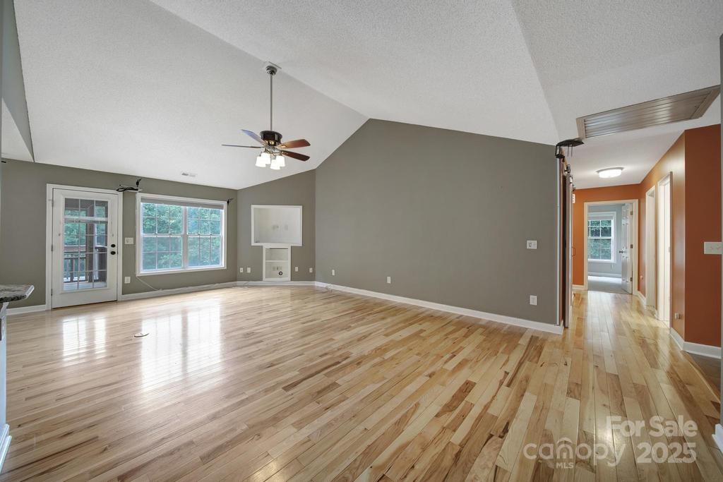 4394 Mountain Creek Road Property Photo 5