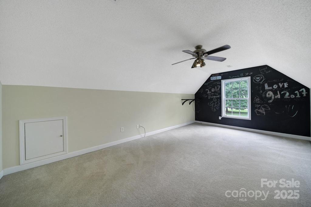 4394 Mountain Creek Road Property Photo 23