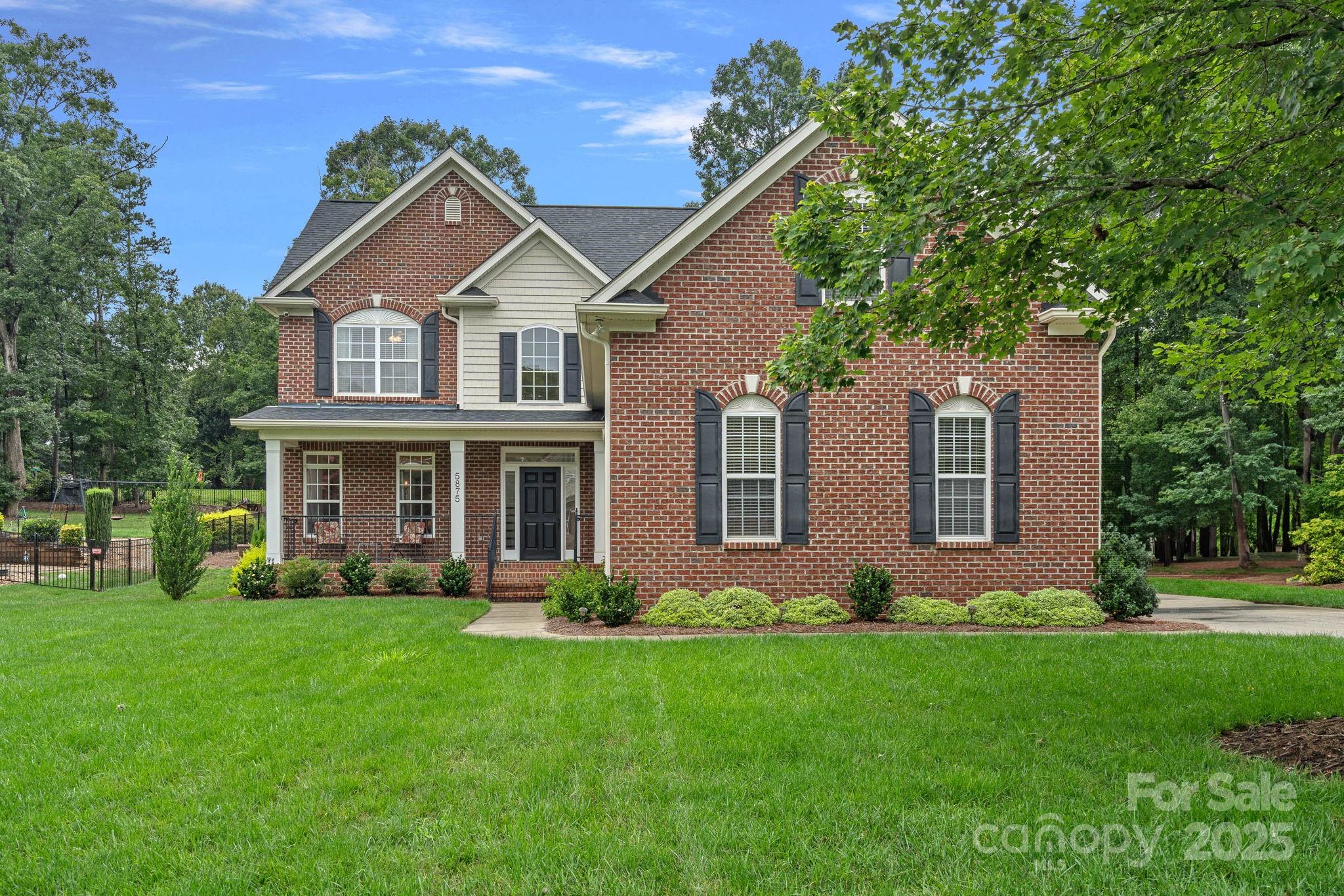 5875 Tipperary Drive Property Photo 1