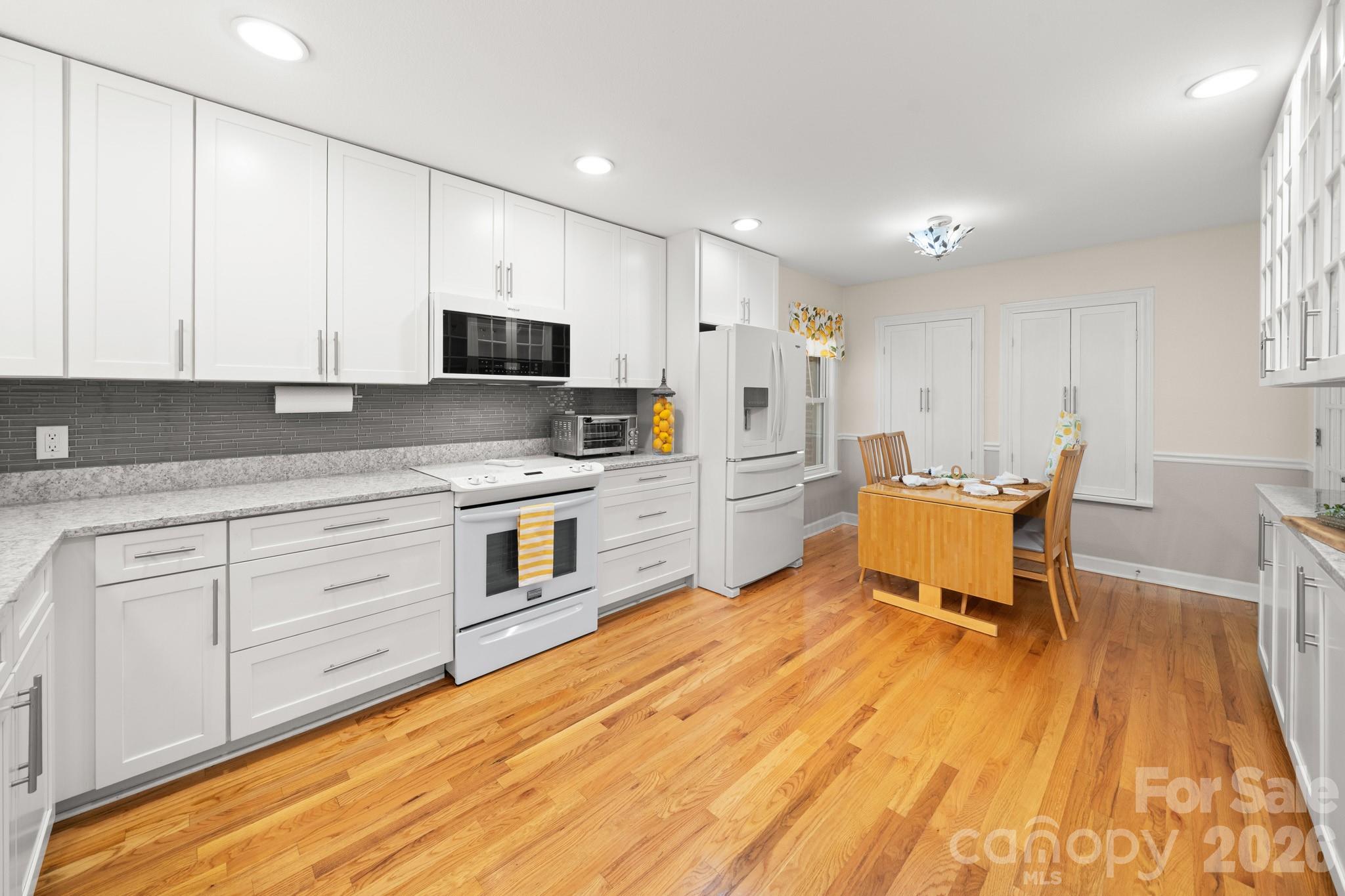 429 Brooklyn Avenue Property Photo 13