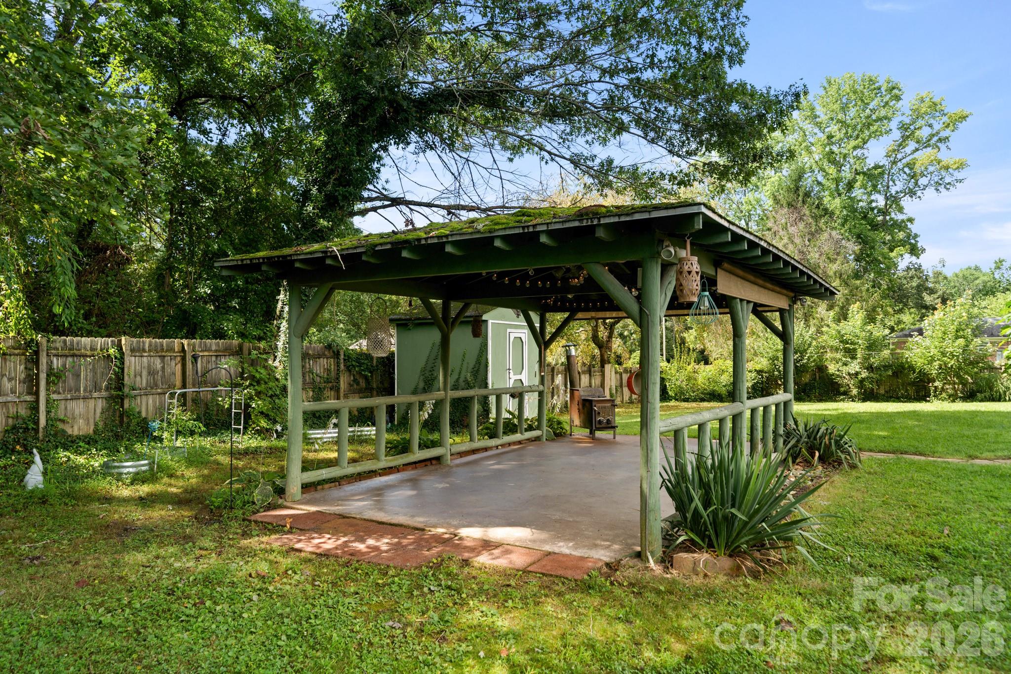 429 Brooklyn Avenue Property Photo 39