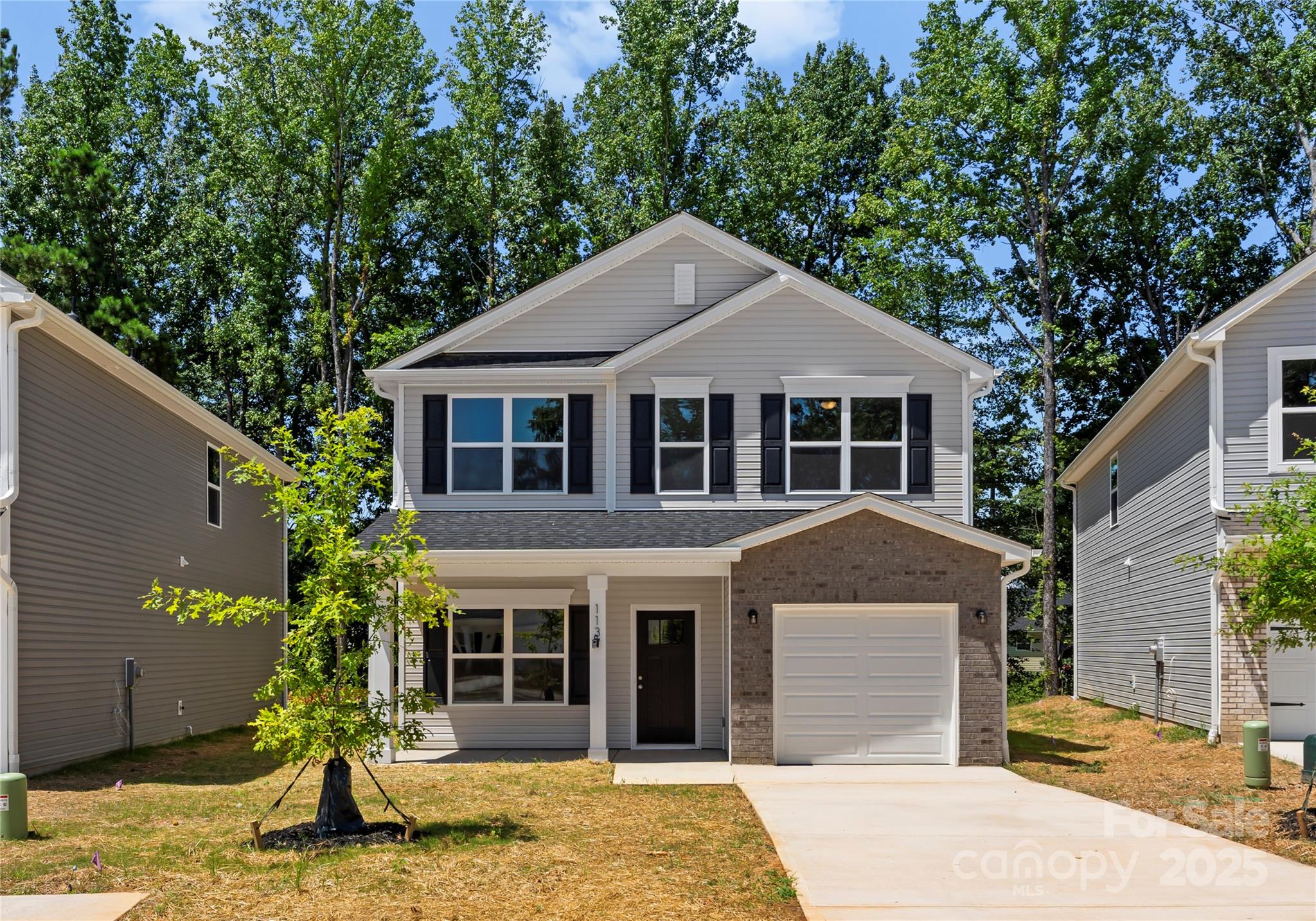 1137 Thayer Glen Court Property Photo 1