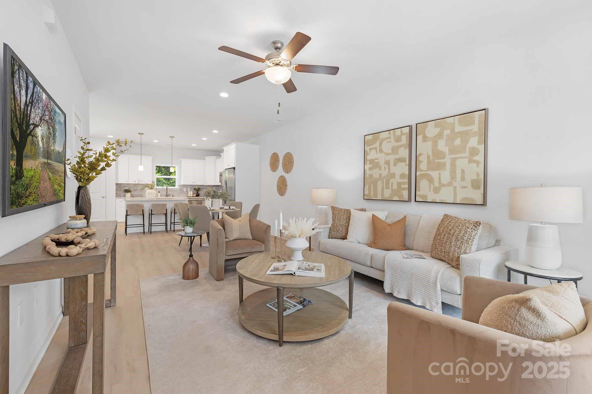 1137 Thayer Glen Court Property Photo 4