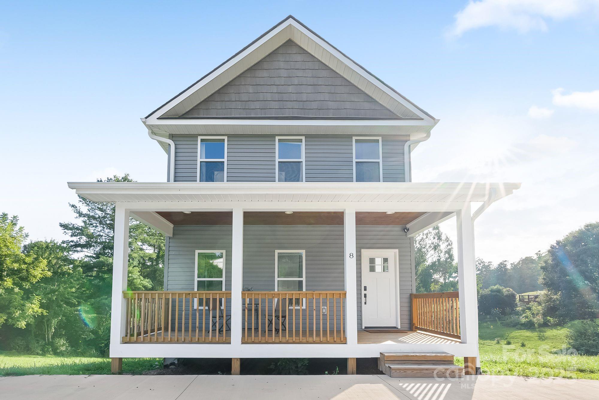 8 Green Tree Lane Property Photo