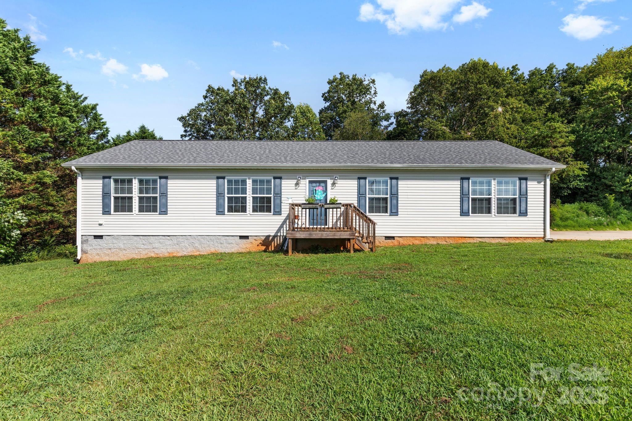 288 Howard Norton Drive Property Photo 1