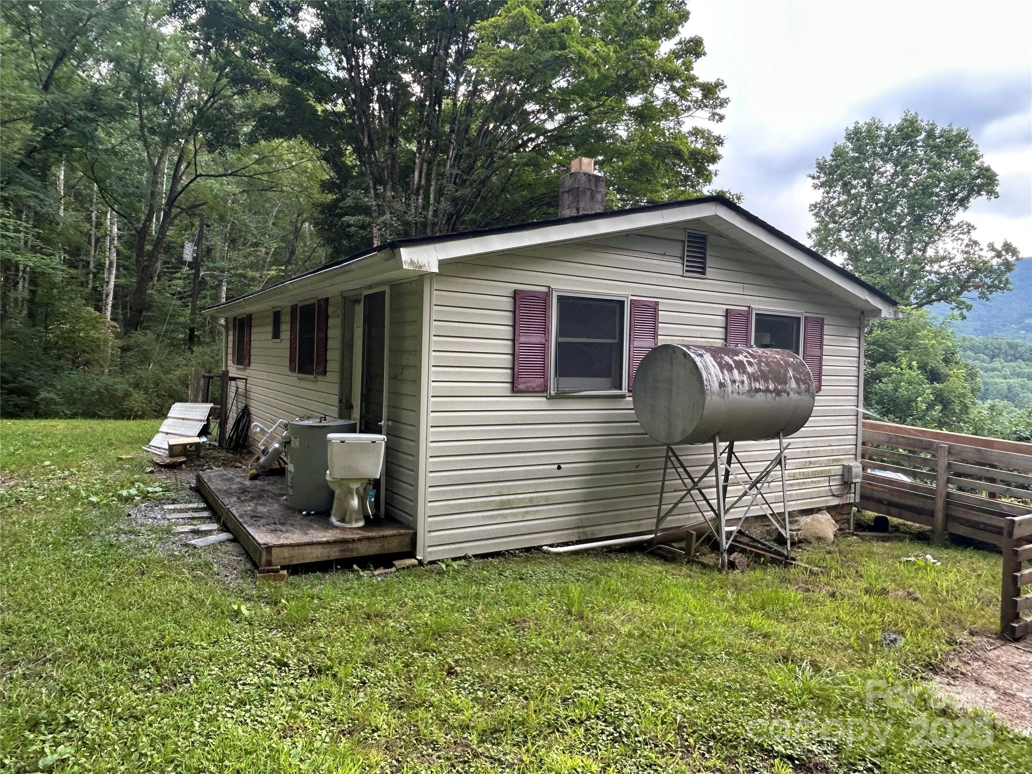 103 Cambridge Way Property Photo 2