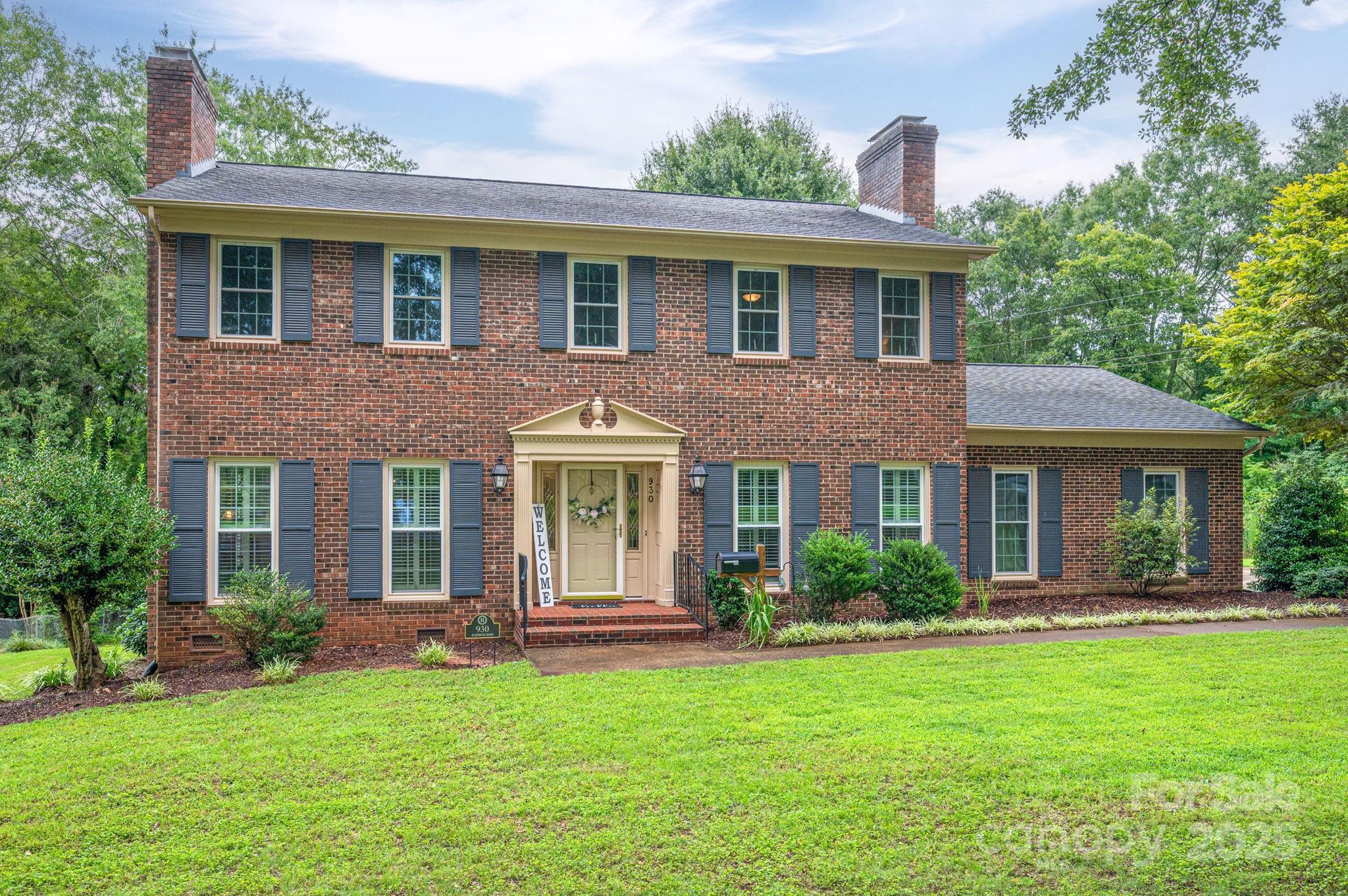 930 Elizabeth Road Property Photo 2