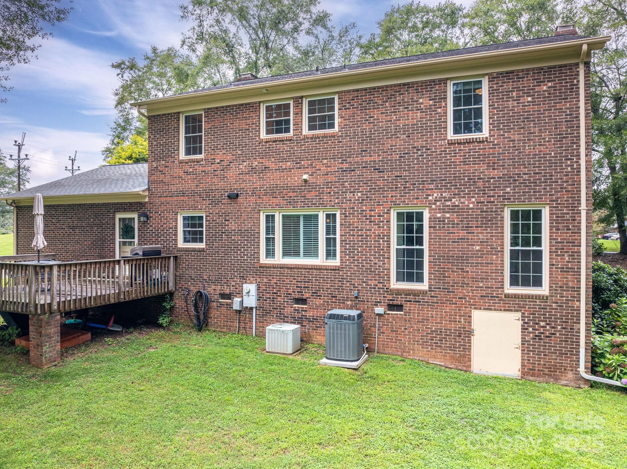 930 Elizabeth Road Property Photo 38