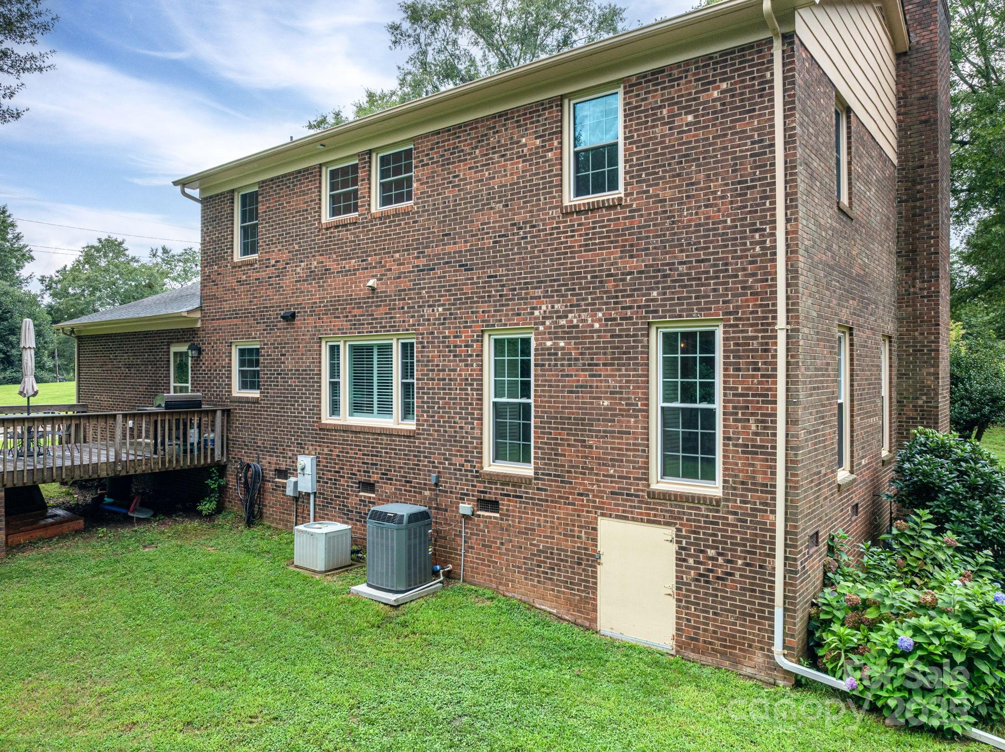 930 Elizabeth Road Property Photo 39