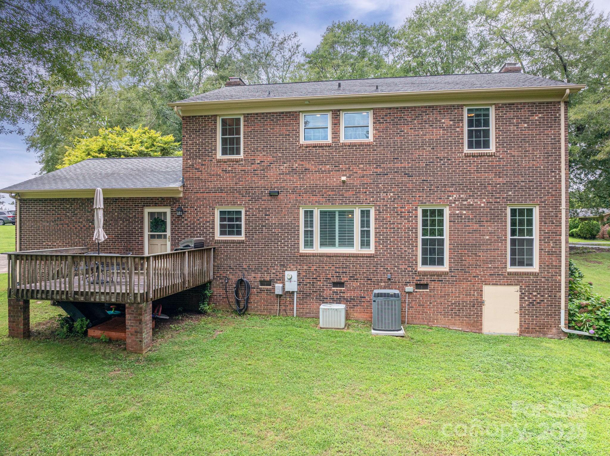 930 Elizabeth Road Property Photo 43