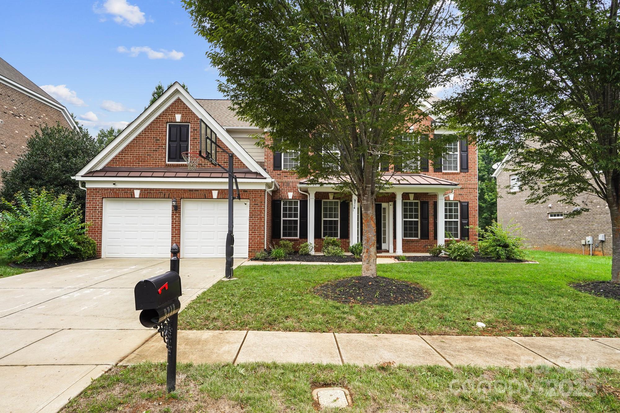 9714 Woburn Road Property Photo 1