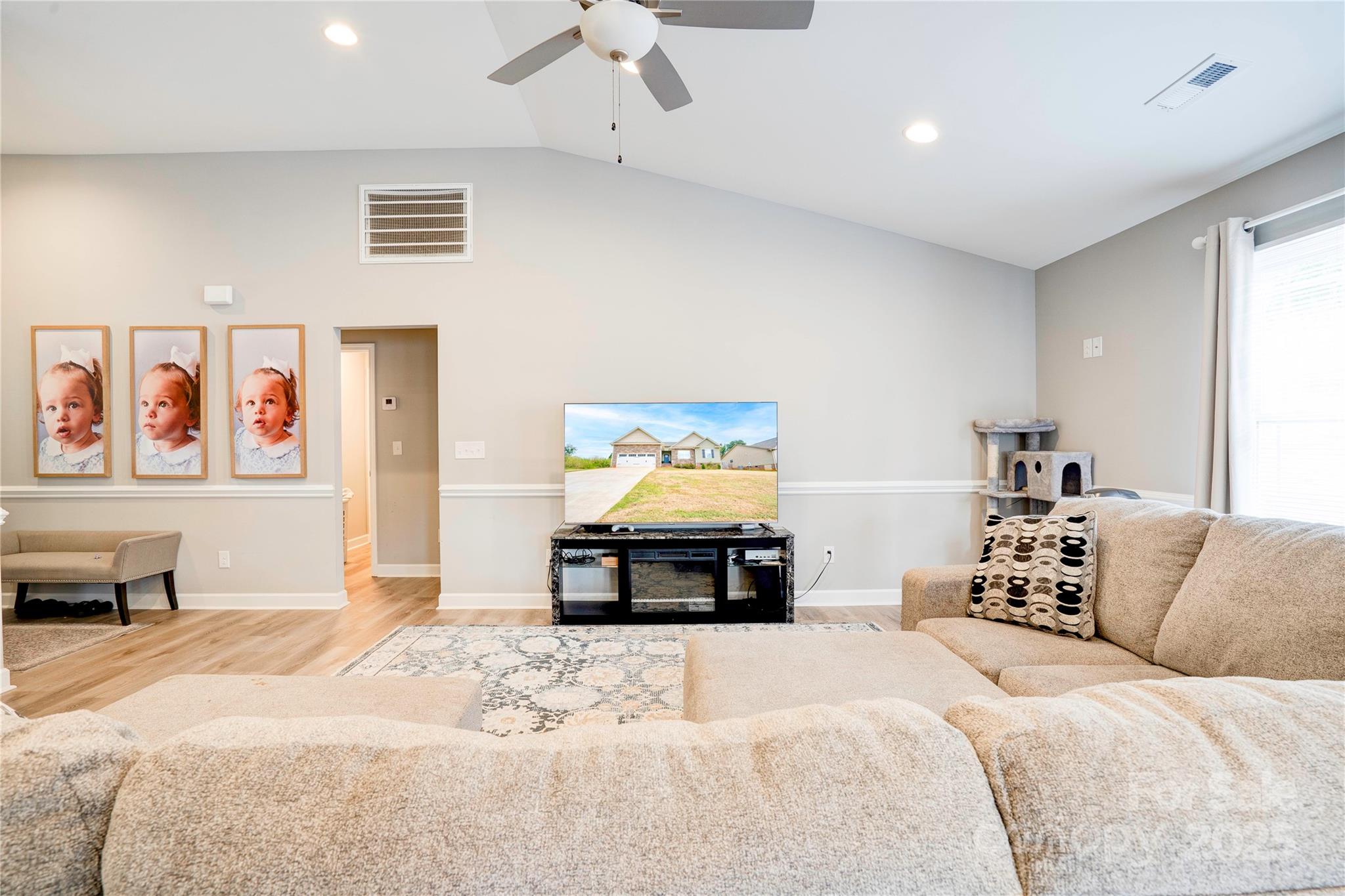 129 Topaz Lane 25 Property Photo 8