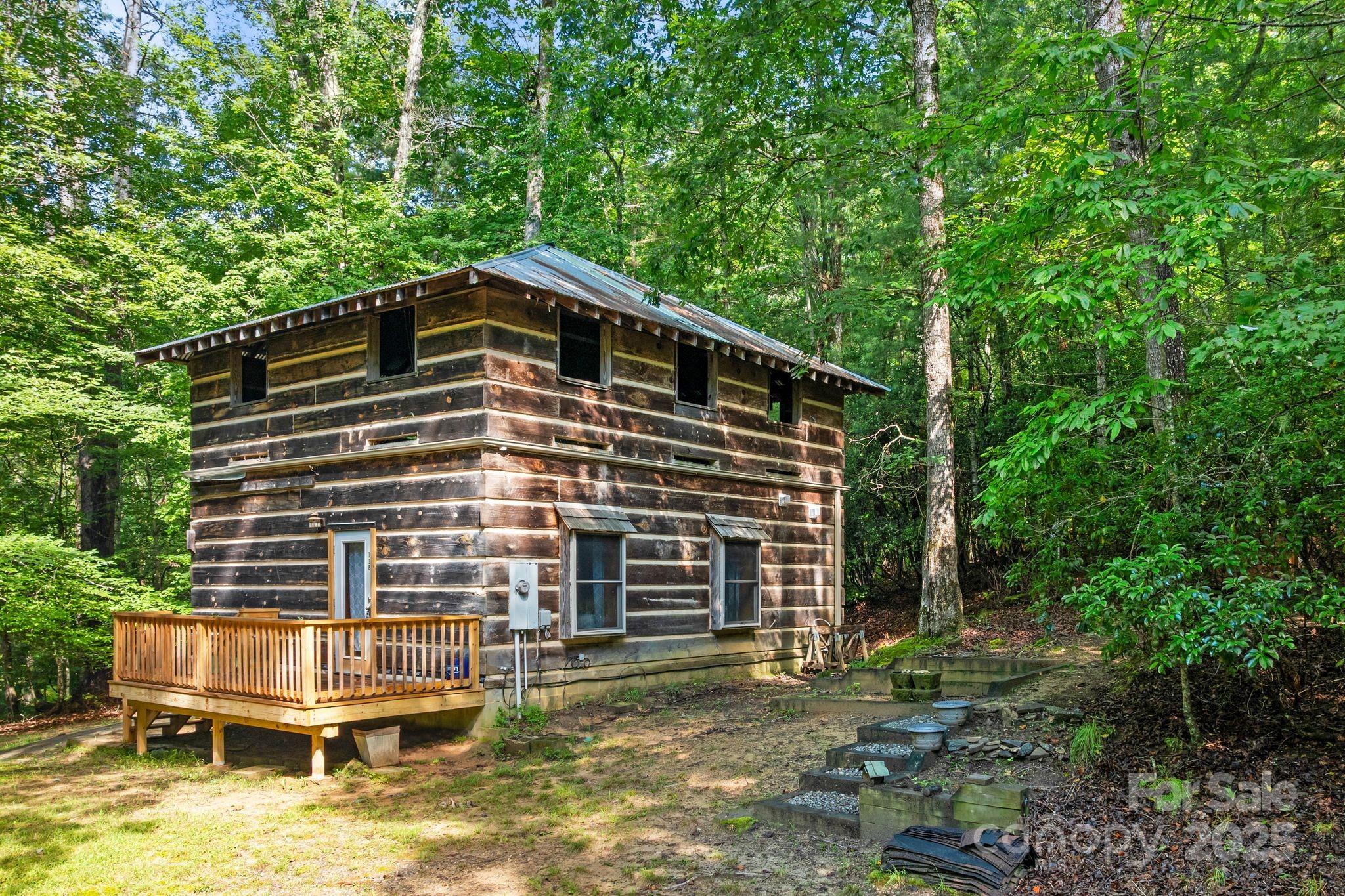 118 Blossom Road Property Photo 1