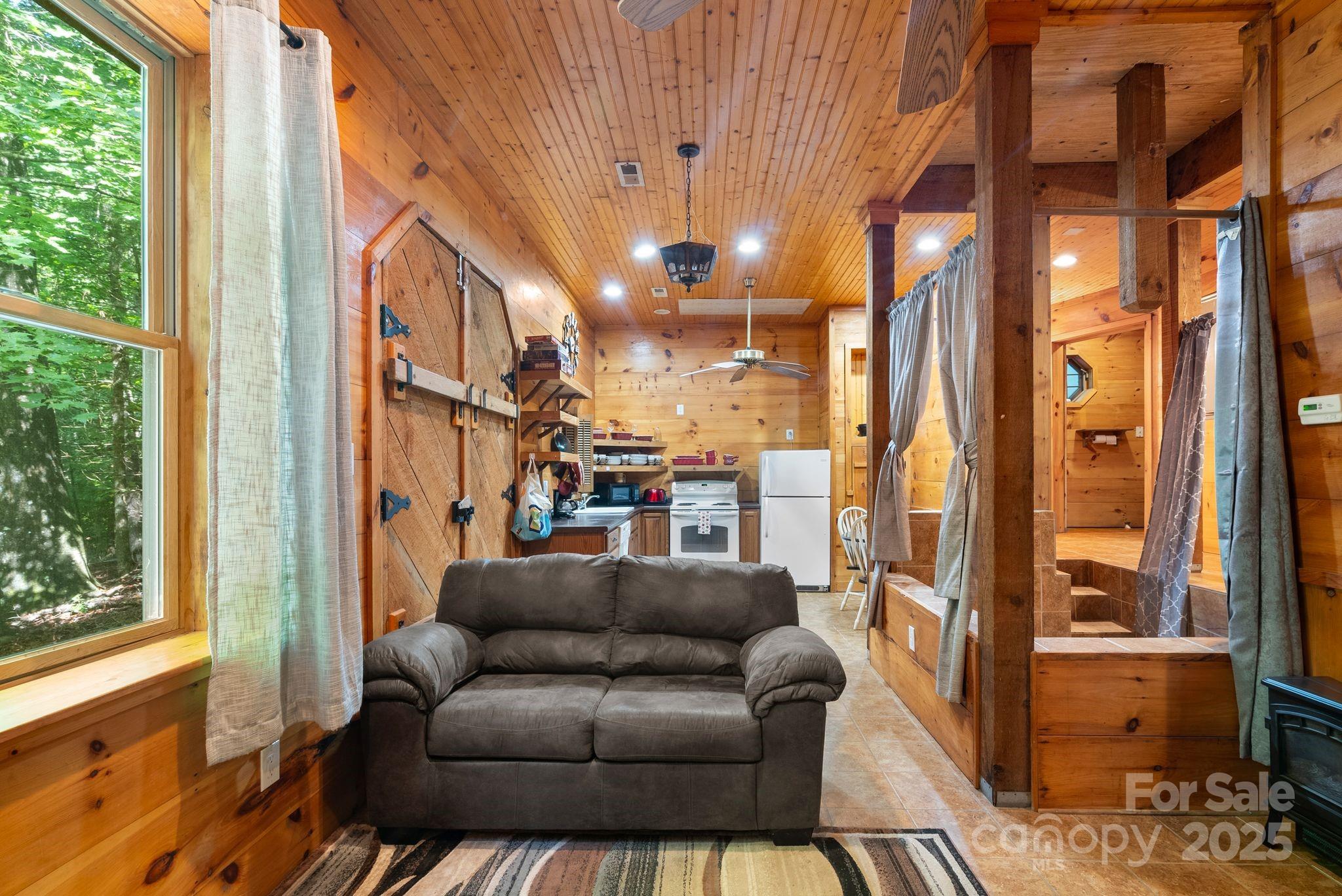 118 Blossom Road Property Photo 6