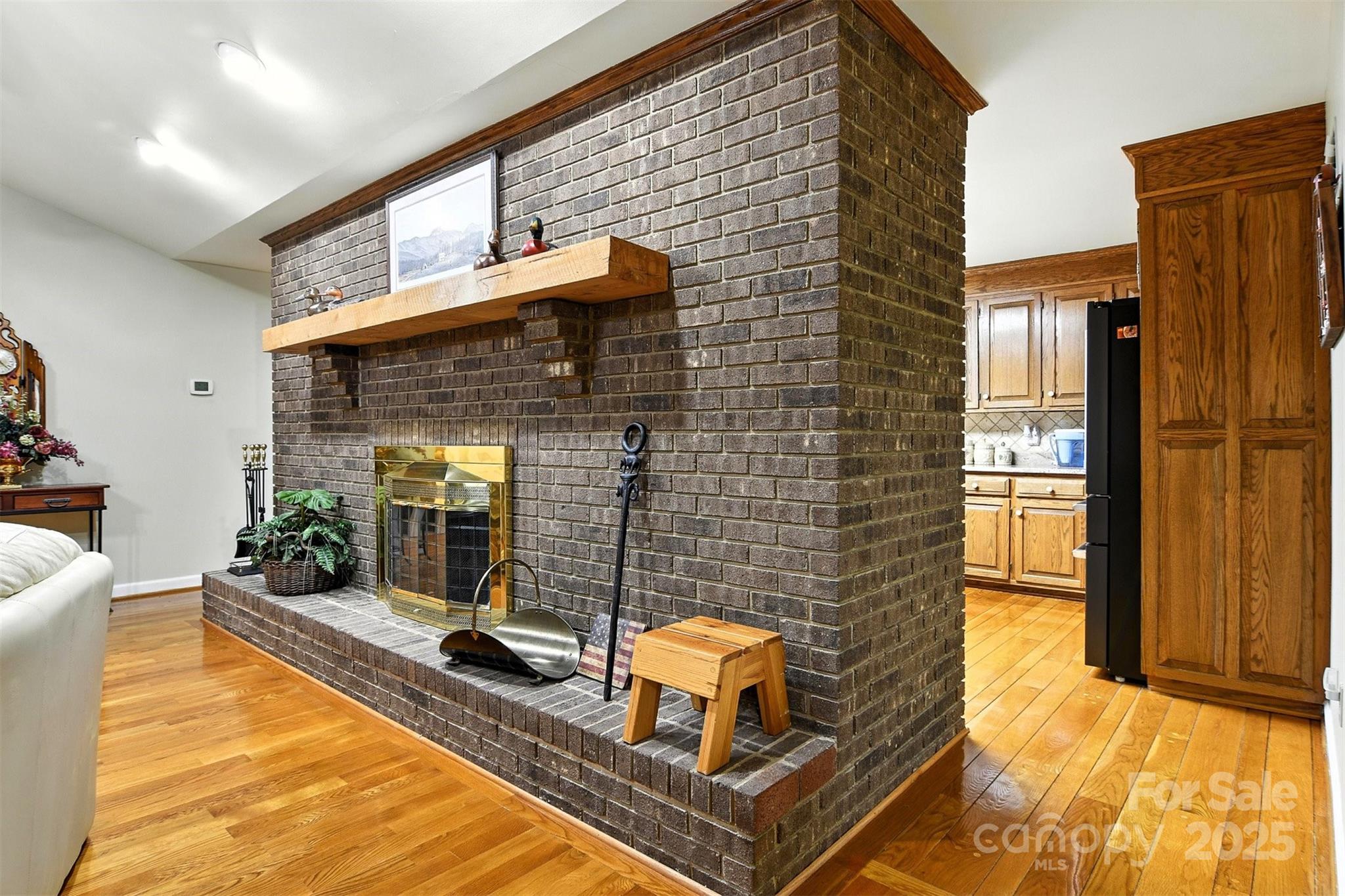 530 5th Street Property Photo 6
