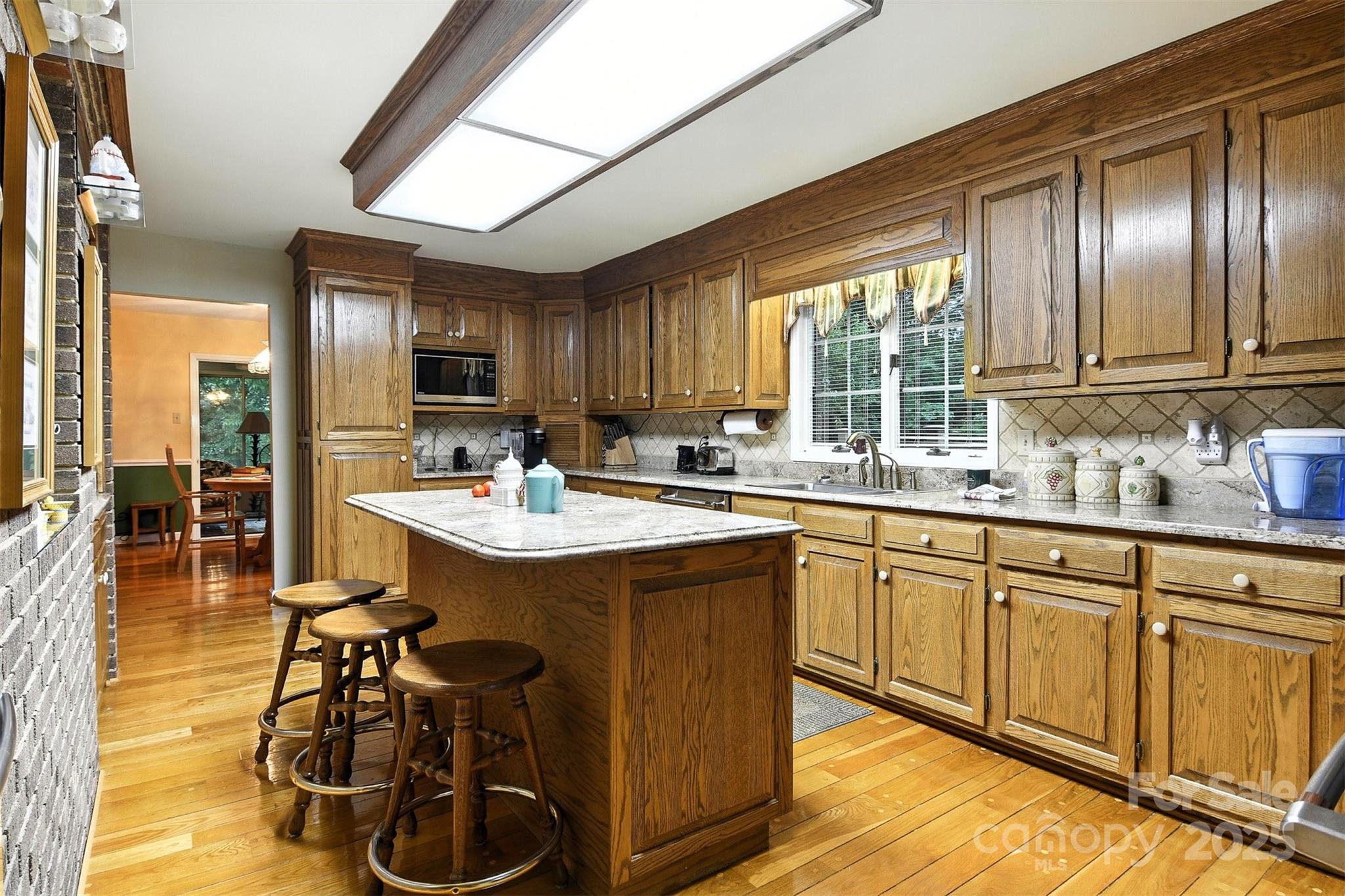 530 5th Street Property Photo 10