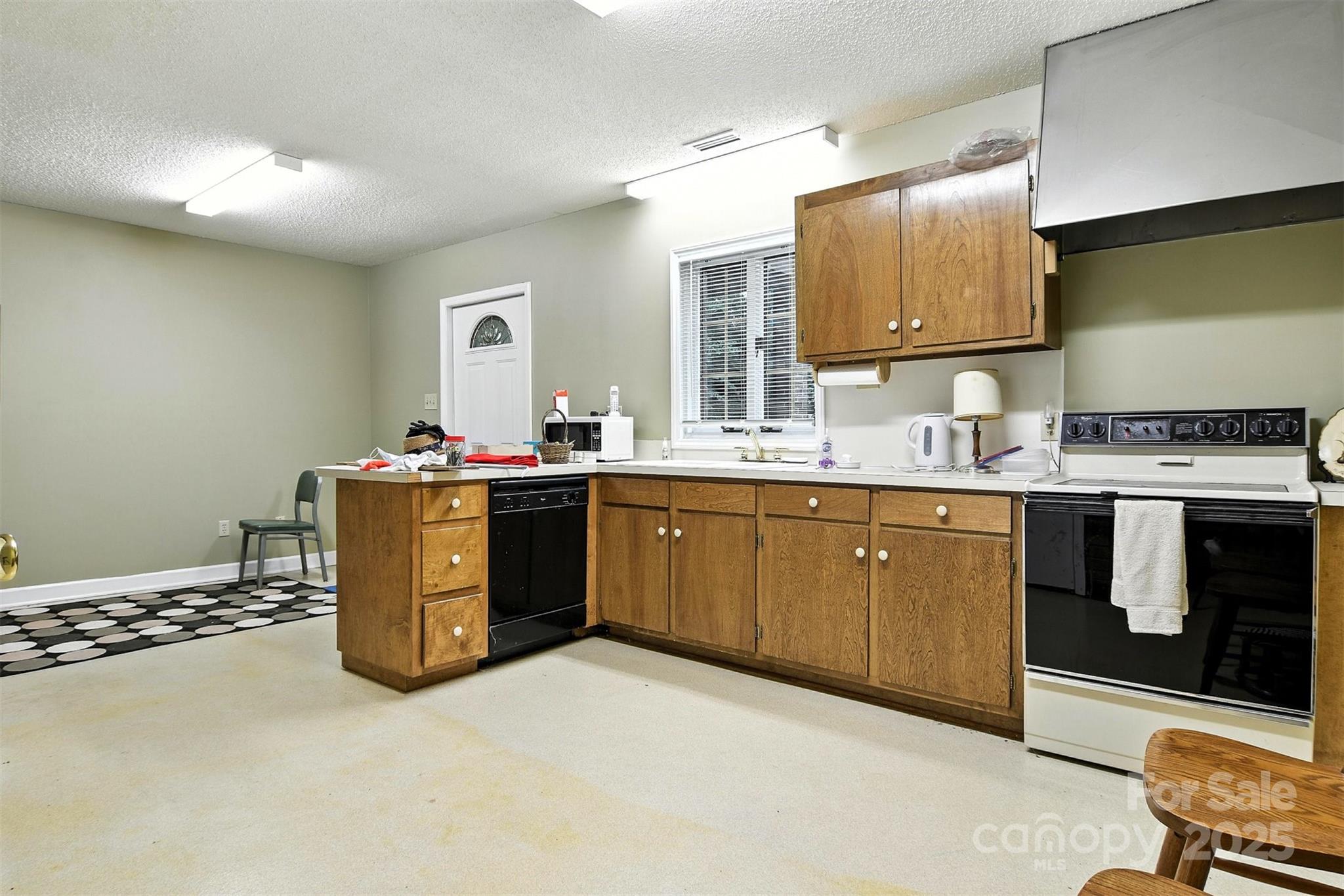 530 5th Street Property Photo 28