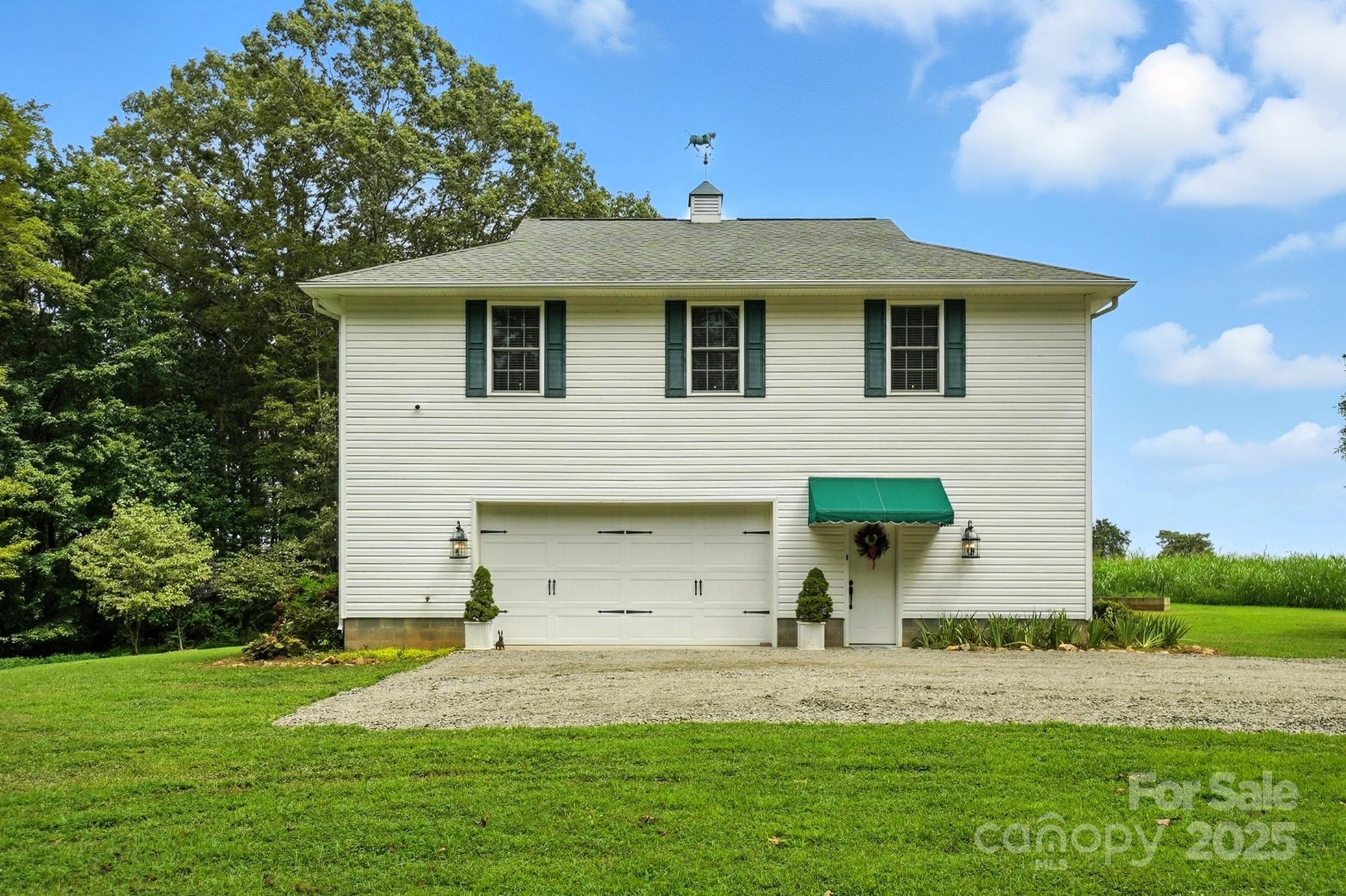 175 Old Meadowbrook Lane Property Photo 1