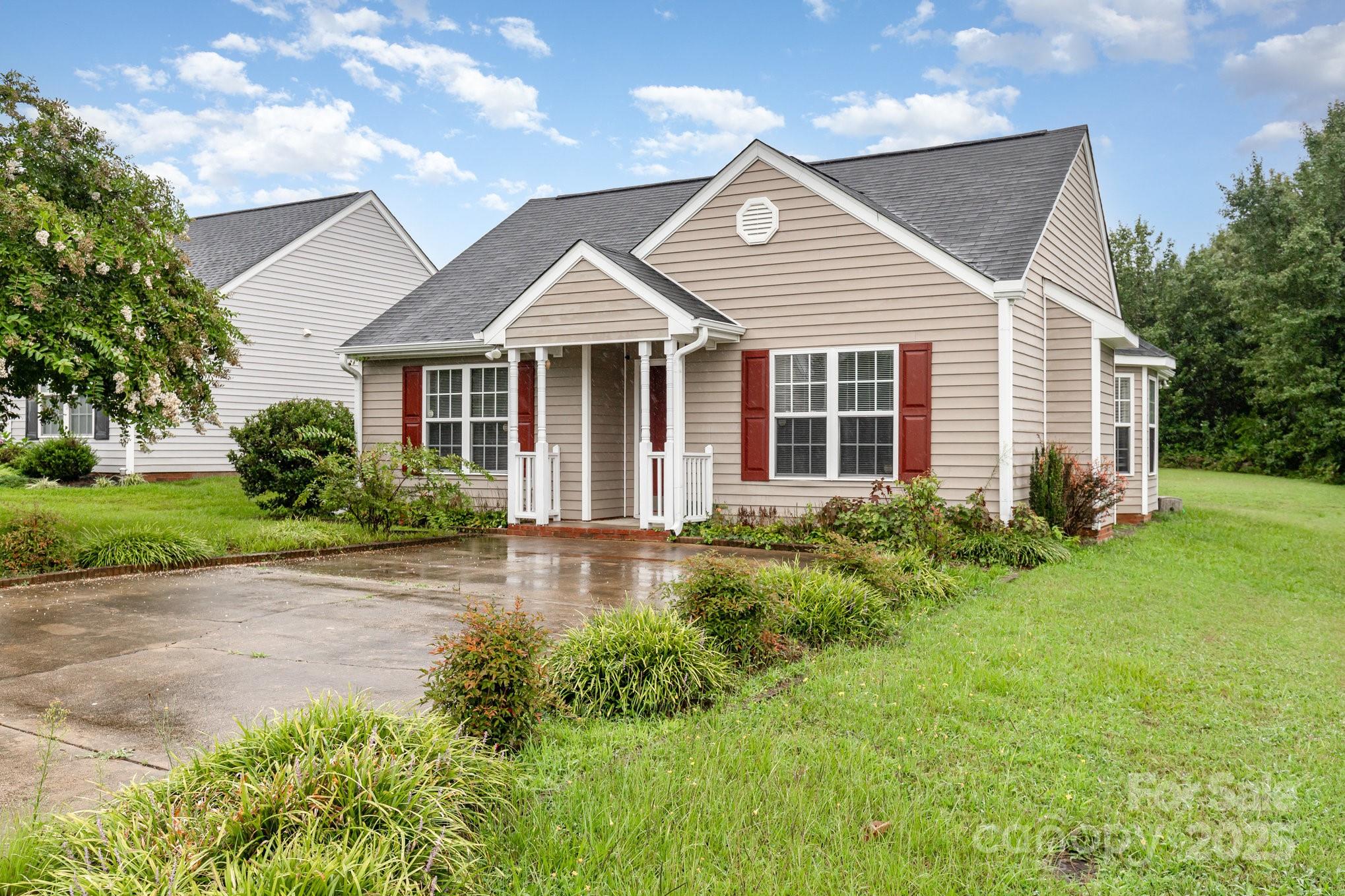 5200 Limewood Street Property Photo 2