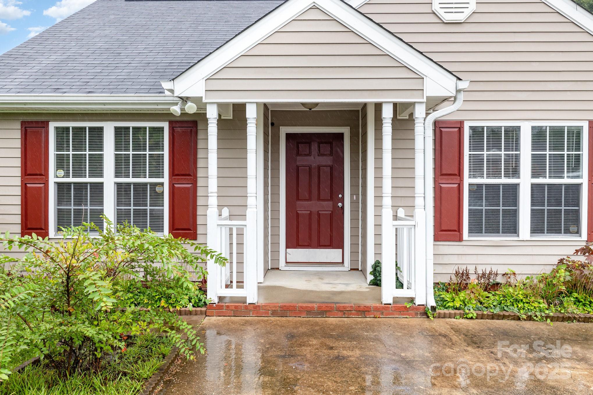 5200 Limewood Street Property Photo 4