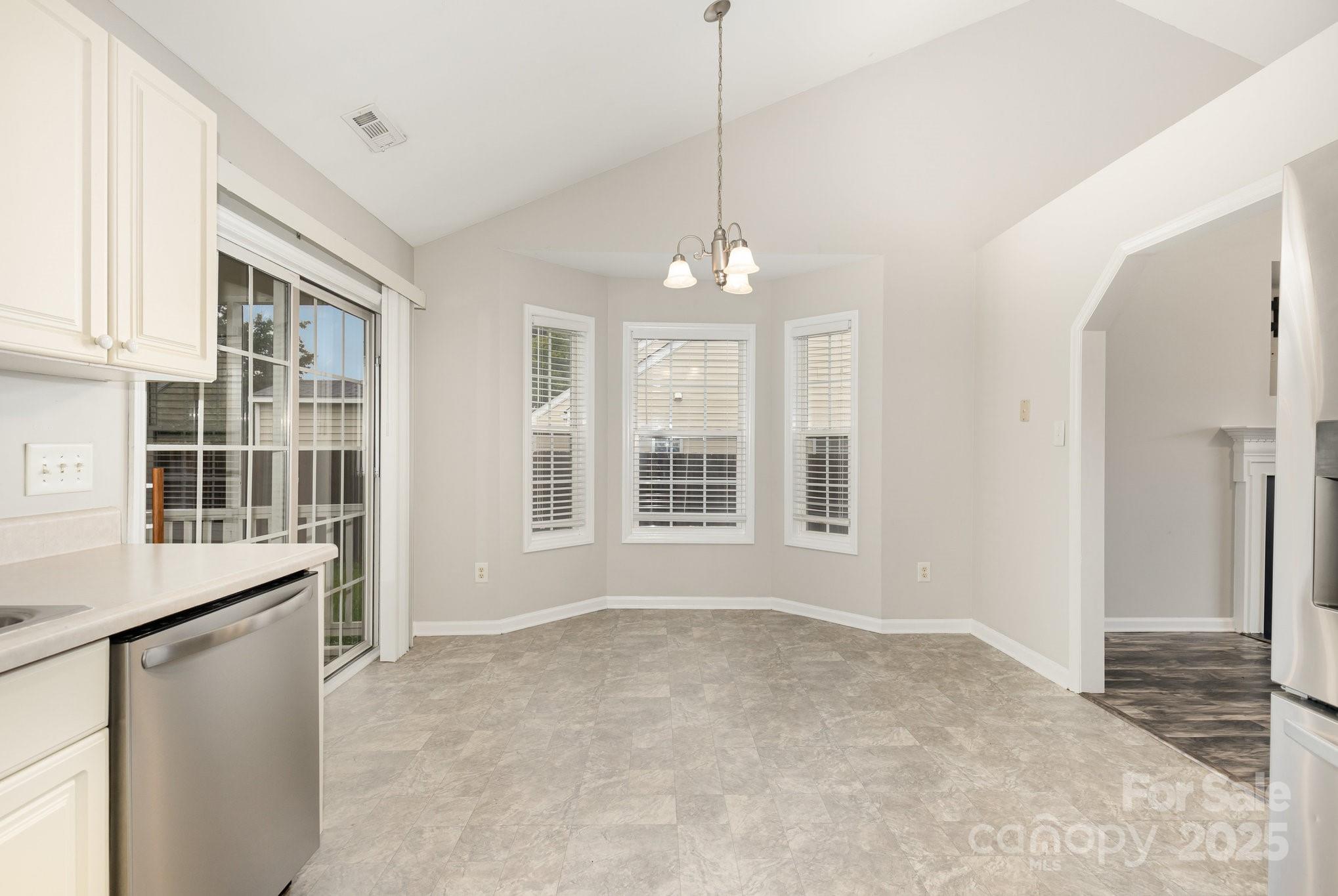 5200 Limewood Street Property Photo 8