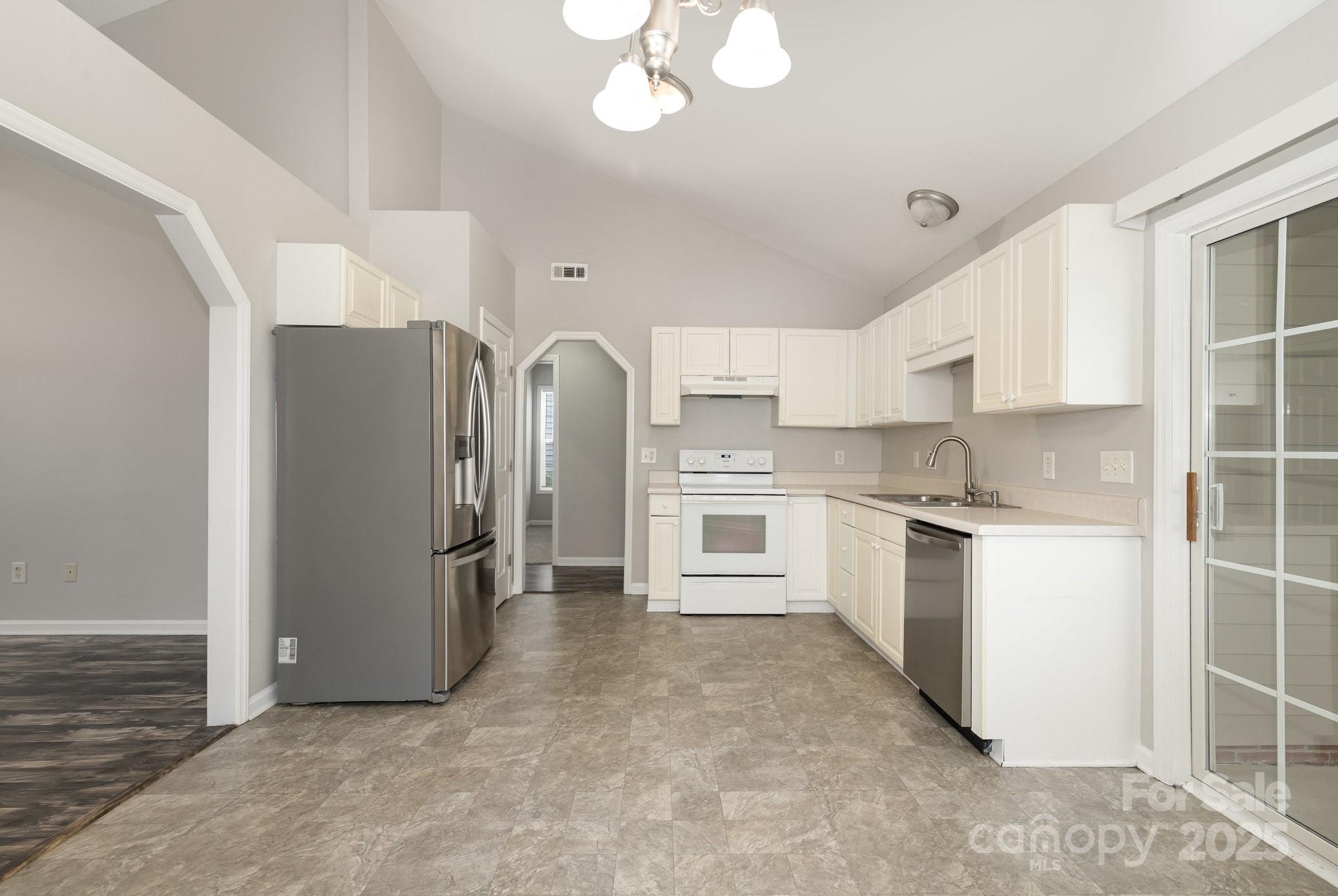 5200 Limewood Street Property Photo 12