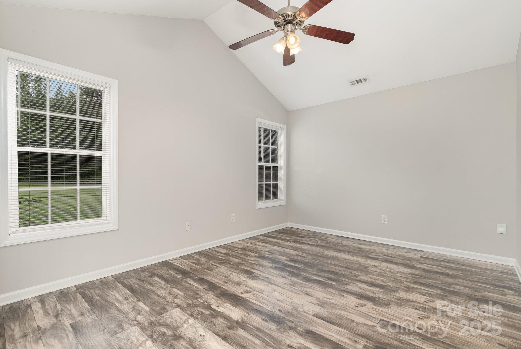 5200 Limewood Street Property Photo 13