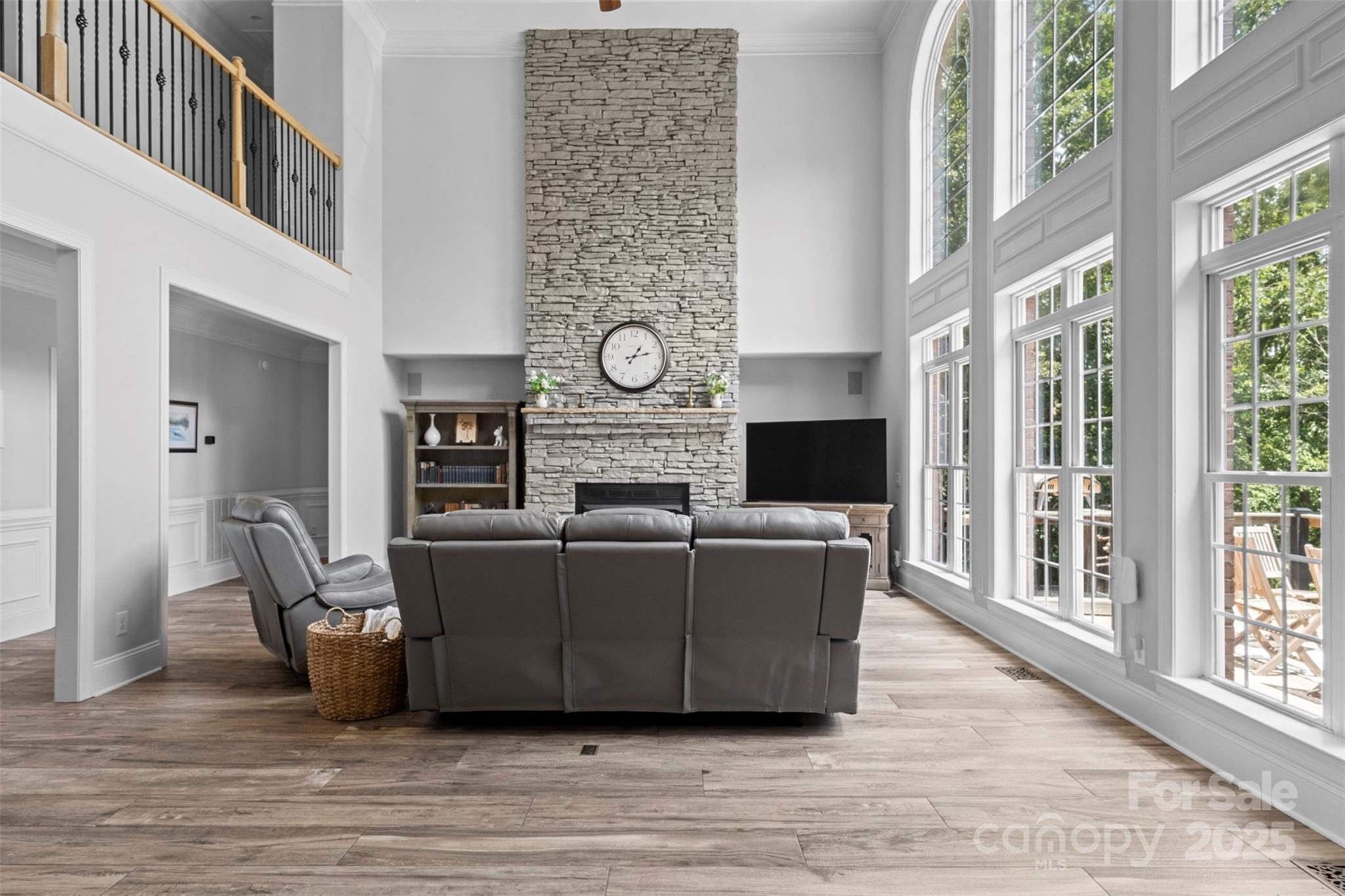 429 Hendon Row Way Property Photo 7