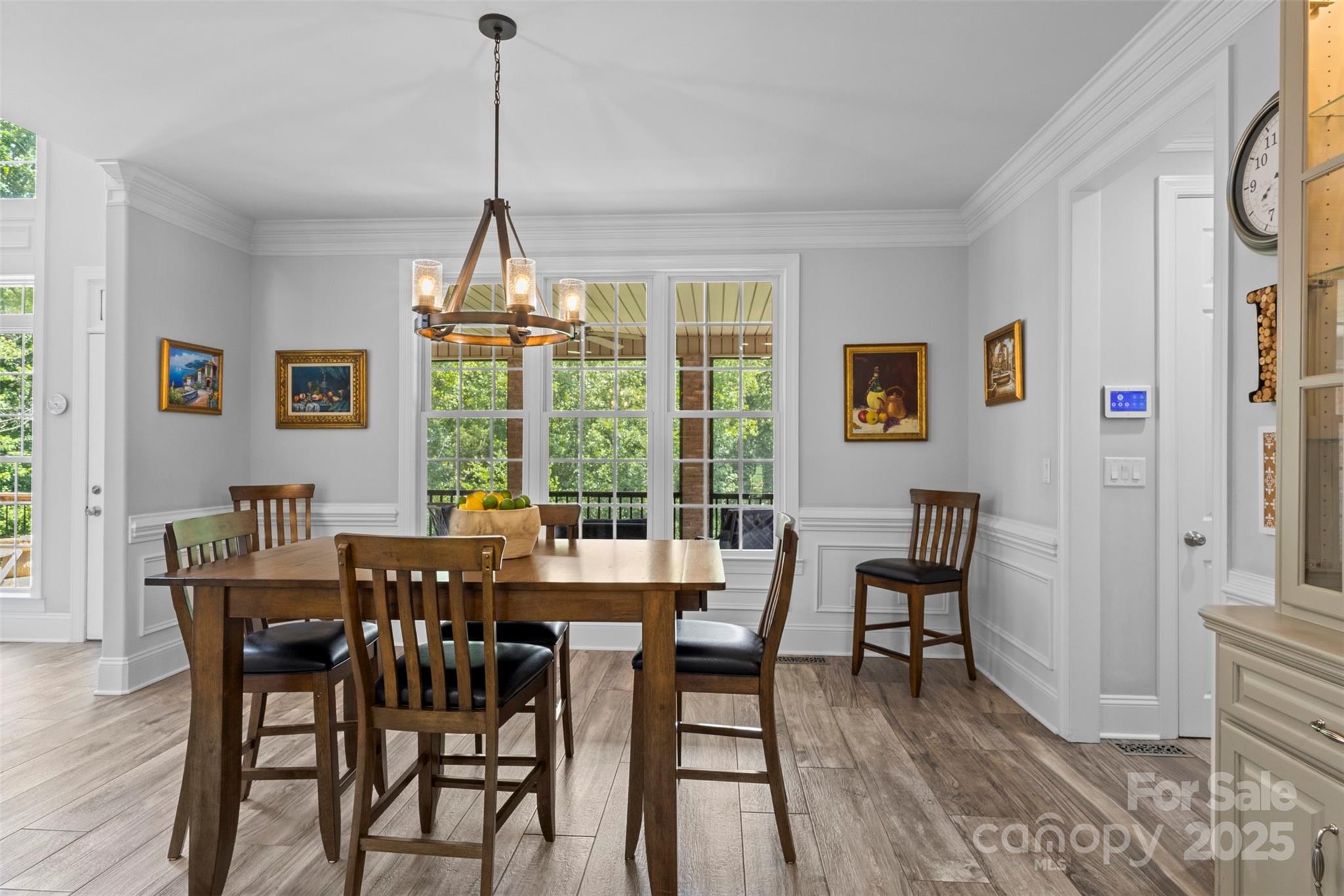 429 Hendon Row Way Property Photo 12