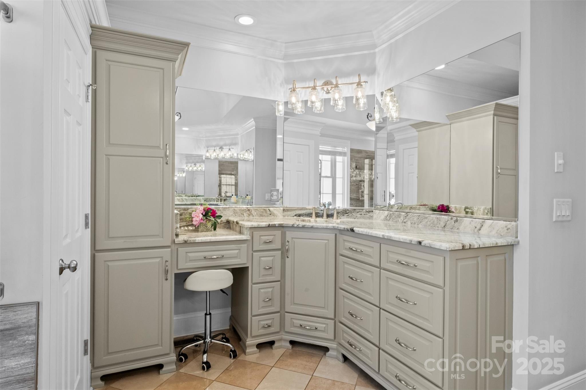 429 Hendon Row Way Property Photo 20