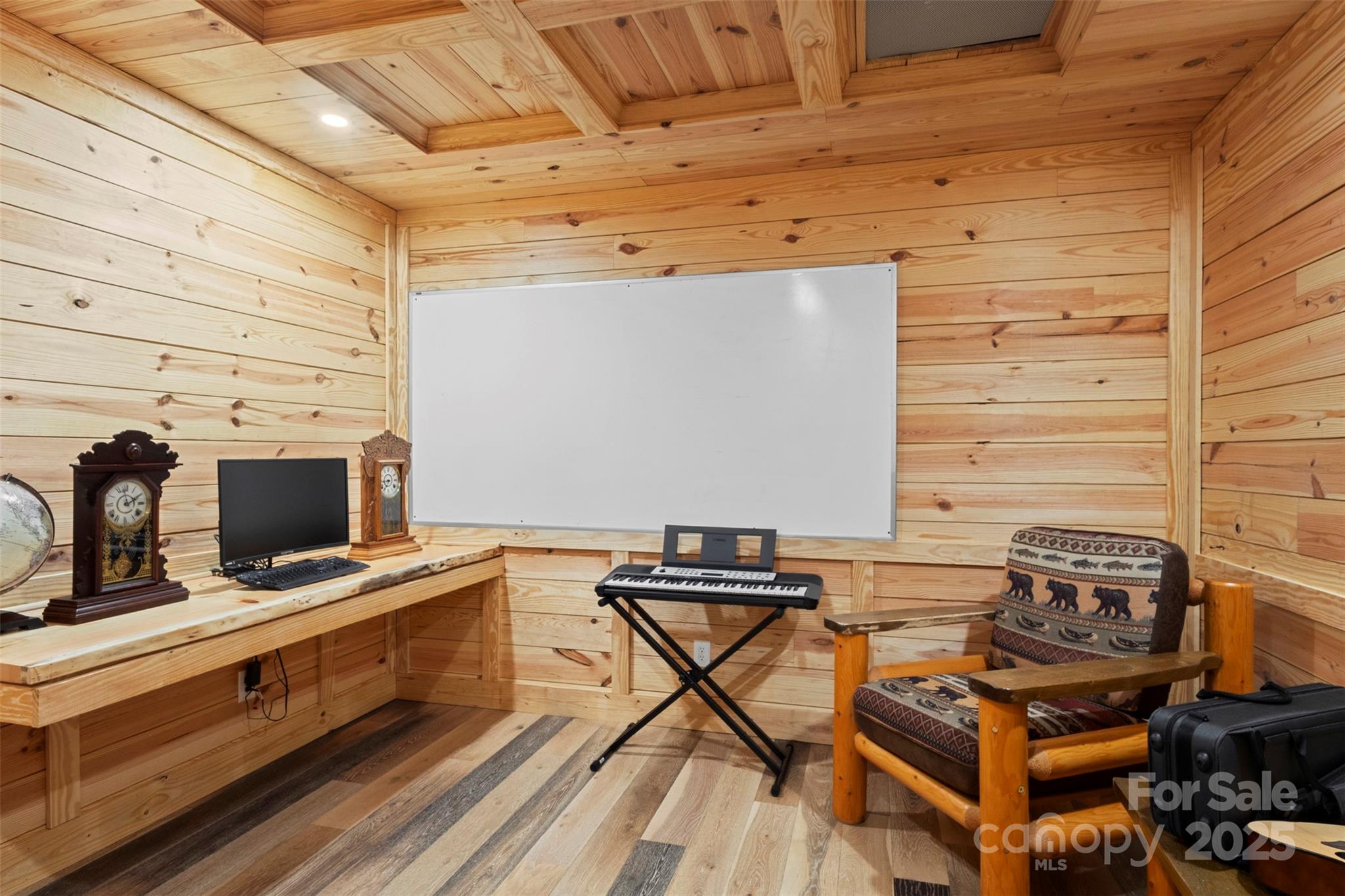 429 Hendon Row Way Property Photo 29