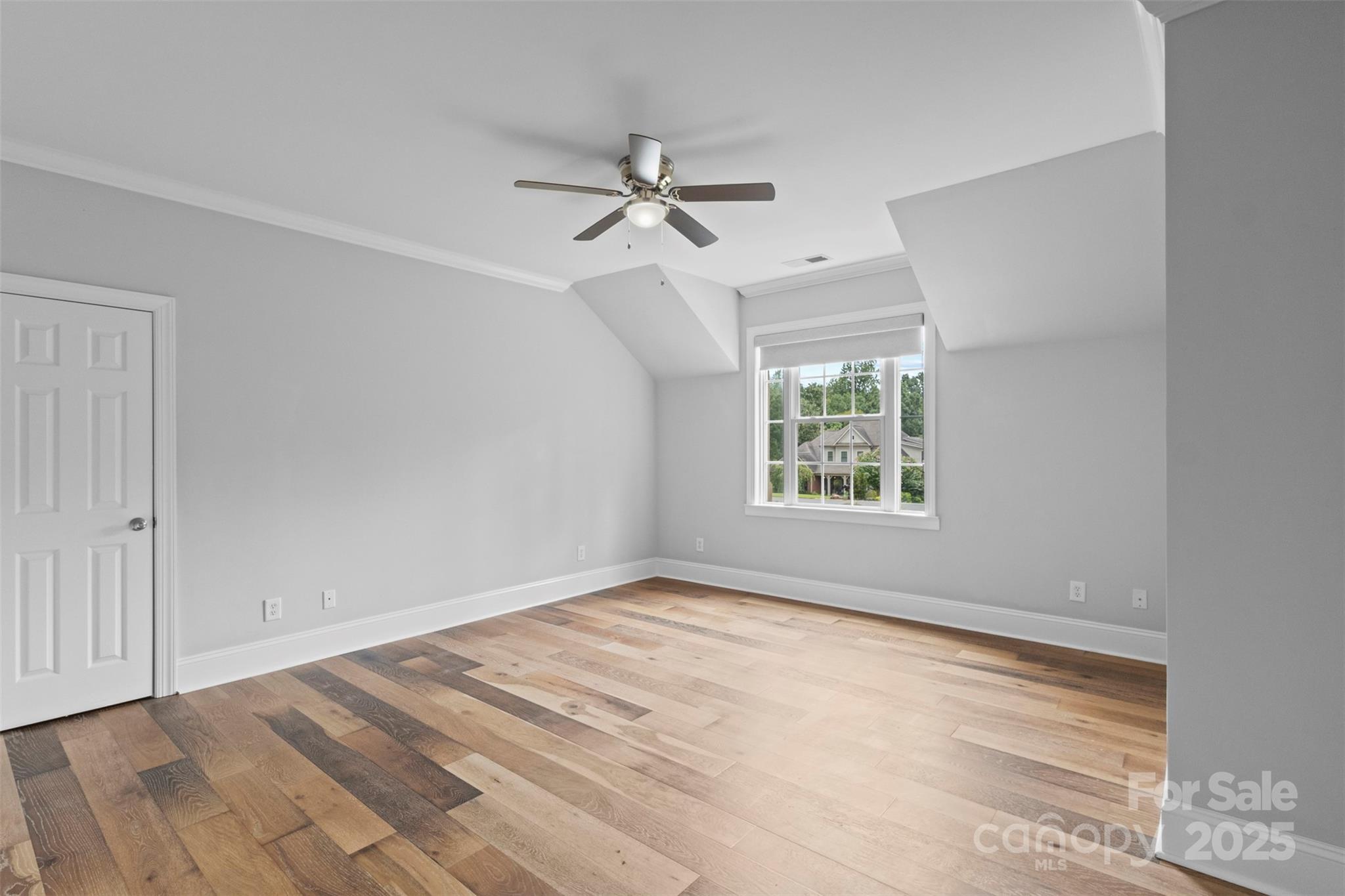 429 Hendon Row Way Property Photo 35