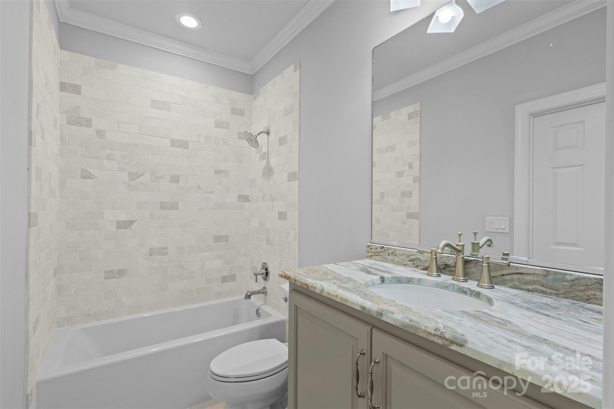 429 Hendon Row Way Property Photo 36