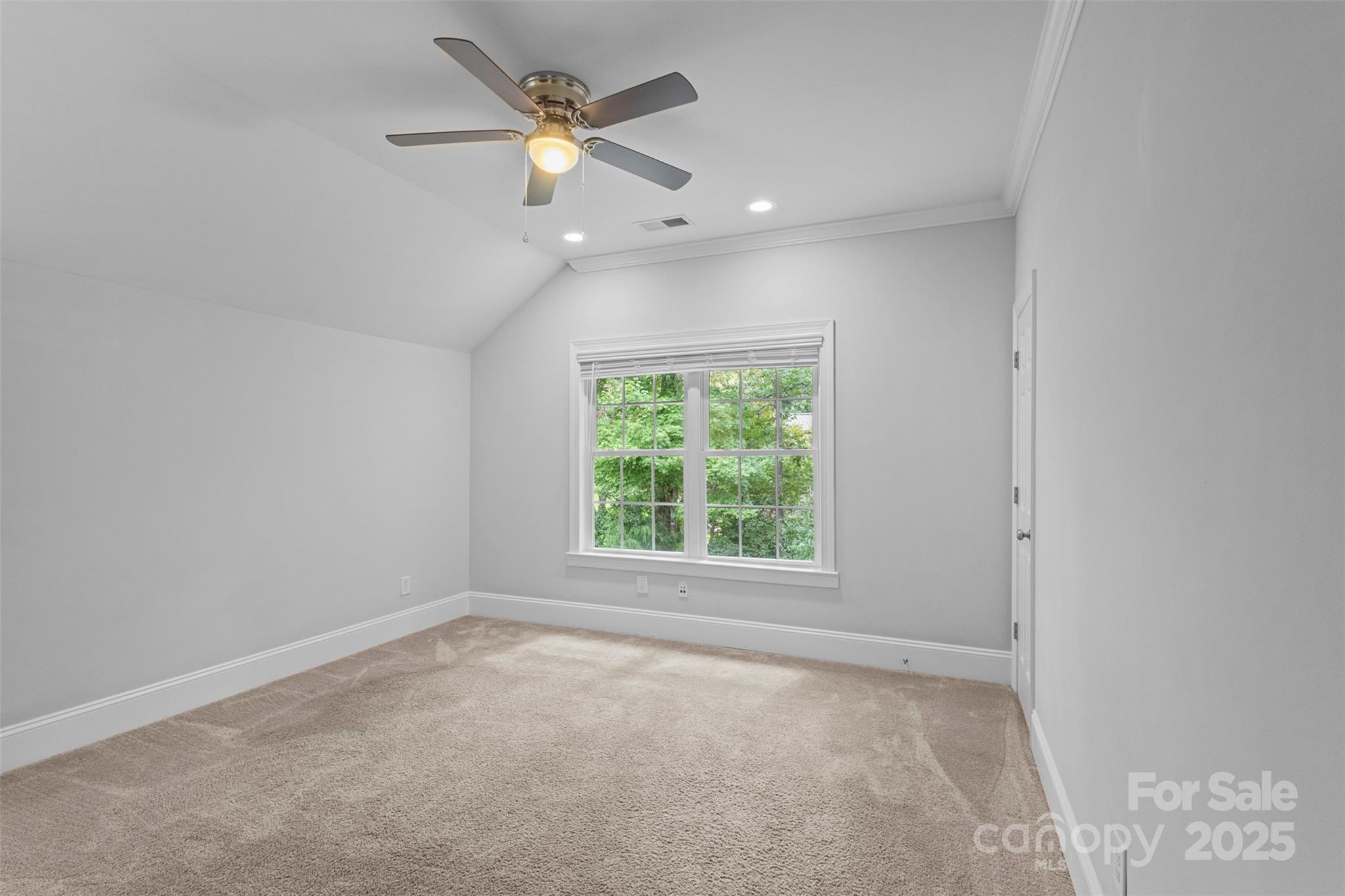 429 Hendon Row Way Property Photo 39