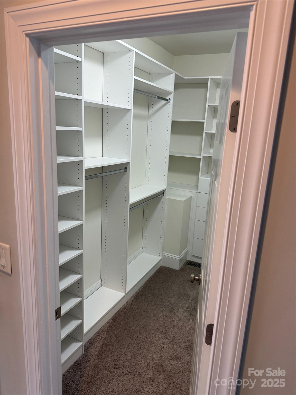 429 Hendon Row Way Property Photo 45