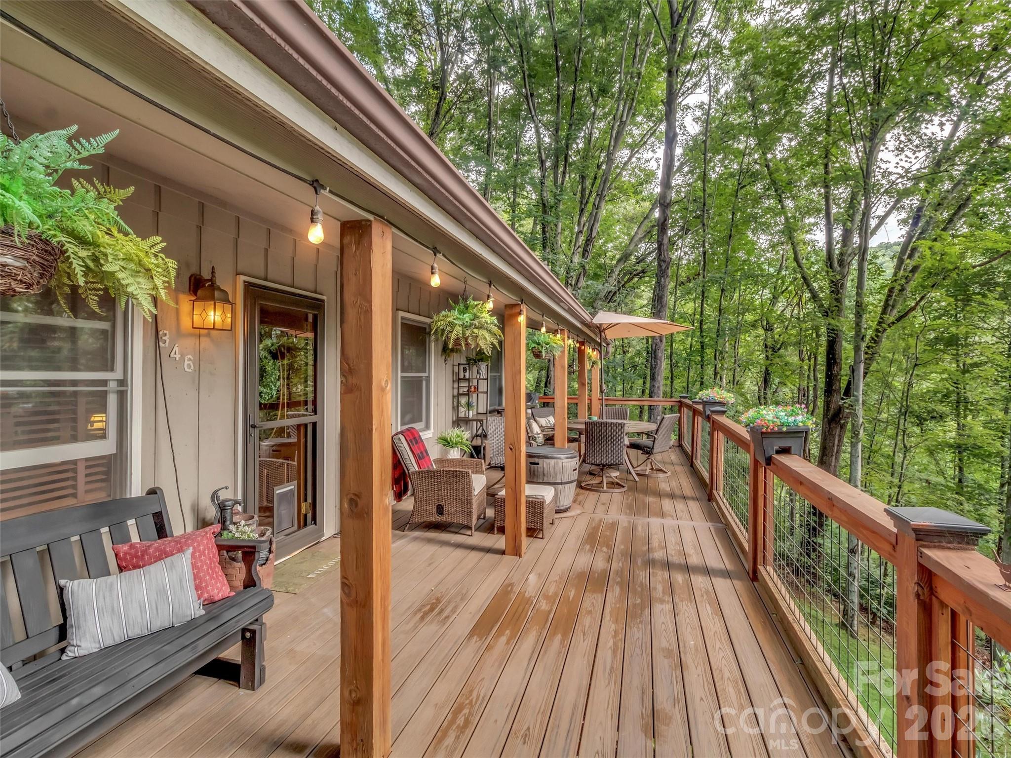 346 Wendy Way Property Photo 1