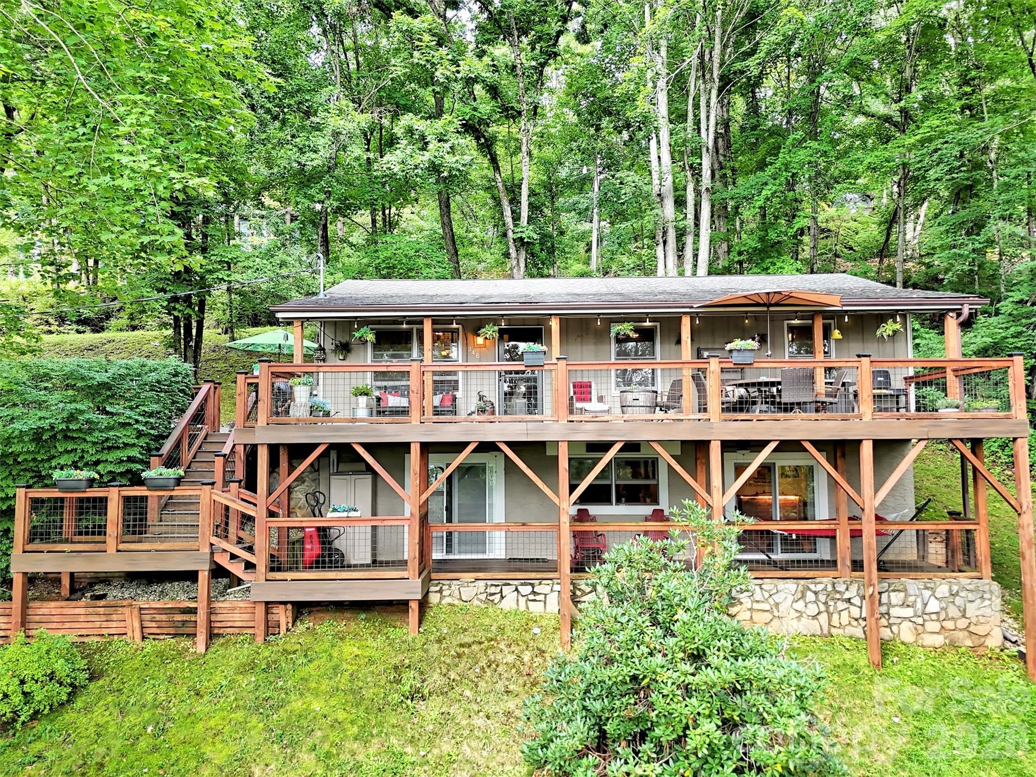 346 Wendy Way Property Photo 4