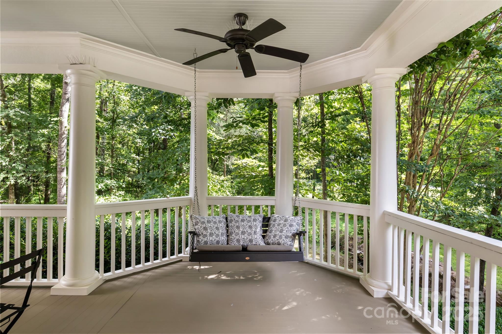 1415 Rosehill Drive Property Photo 5