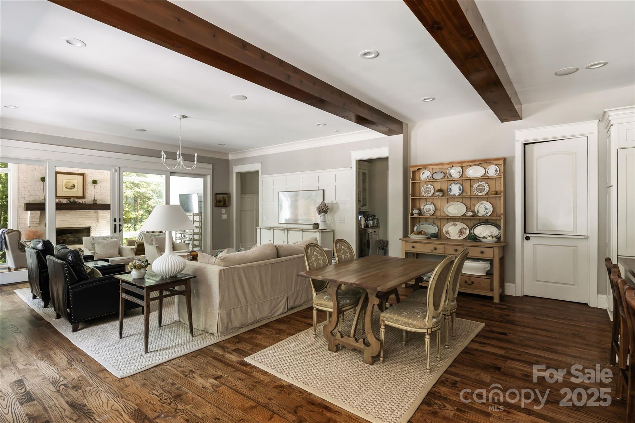 1415 Rosehill Drive Property Photo 13