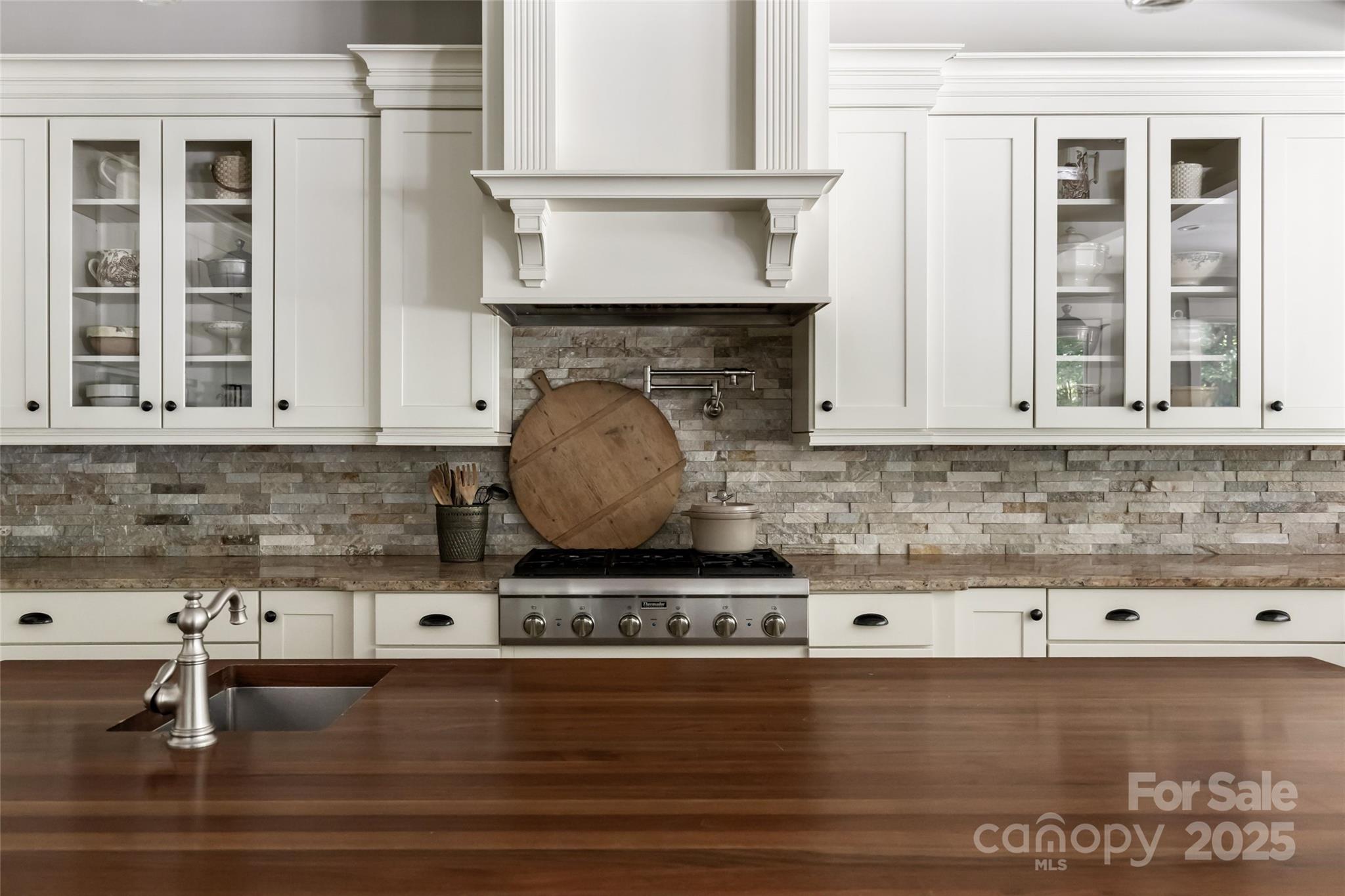 1415 Rosehill Drive Property Photo 15