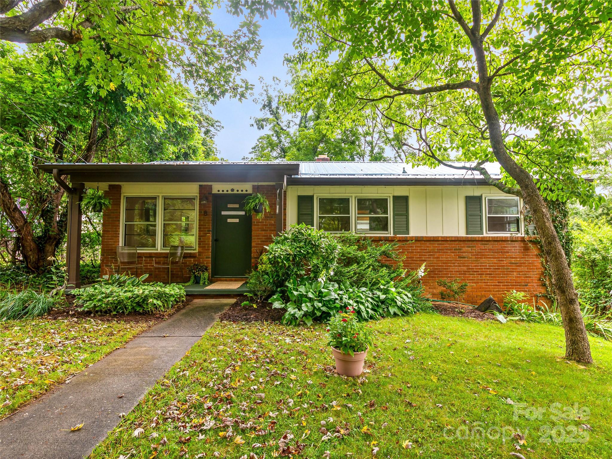 8 Ridge Avenue Property Photo 1