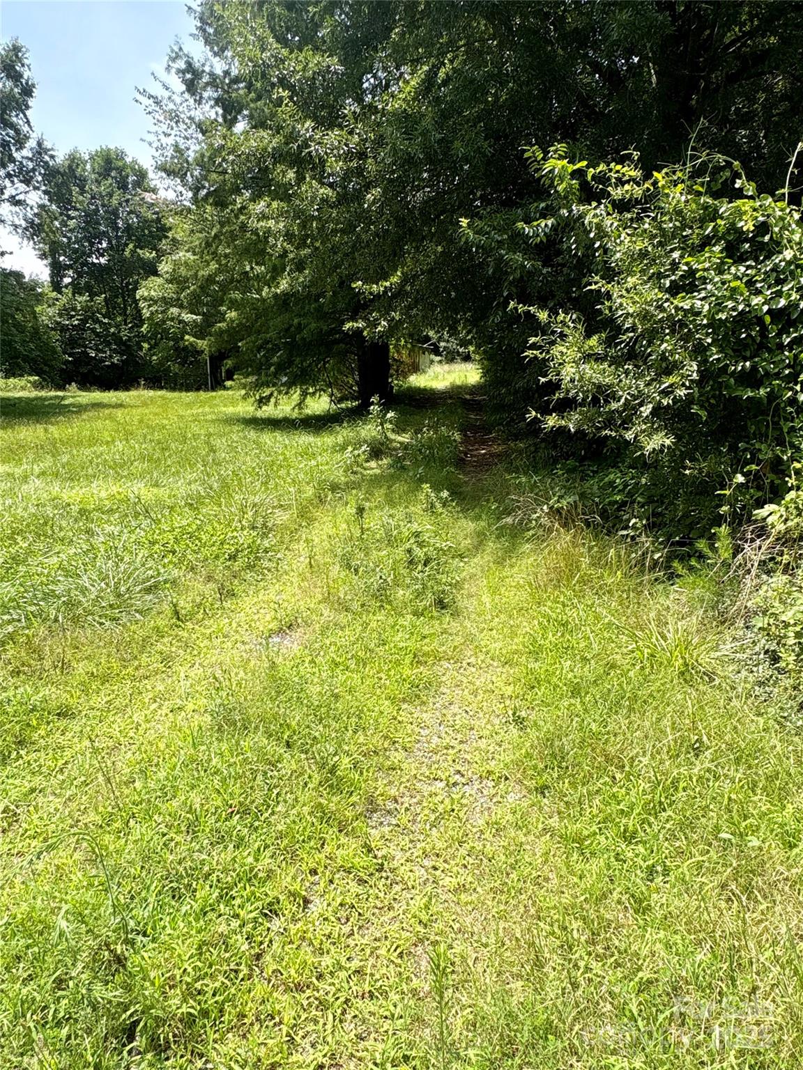 1031 Red Oak Drive Property Photo 1