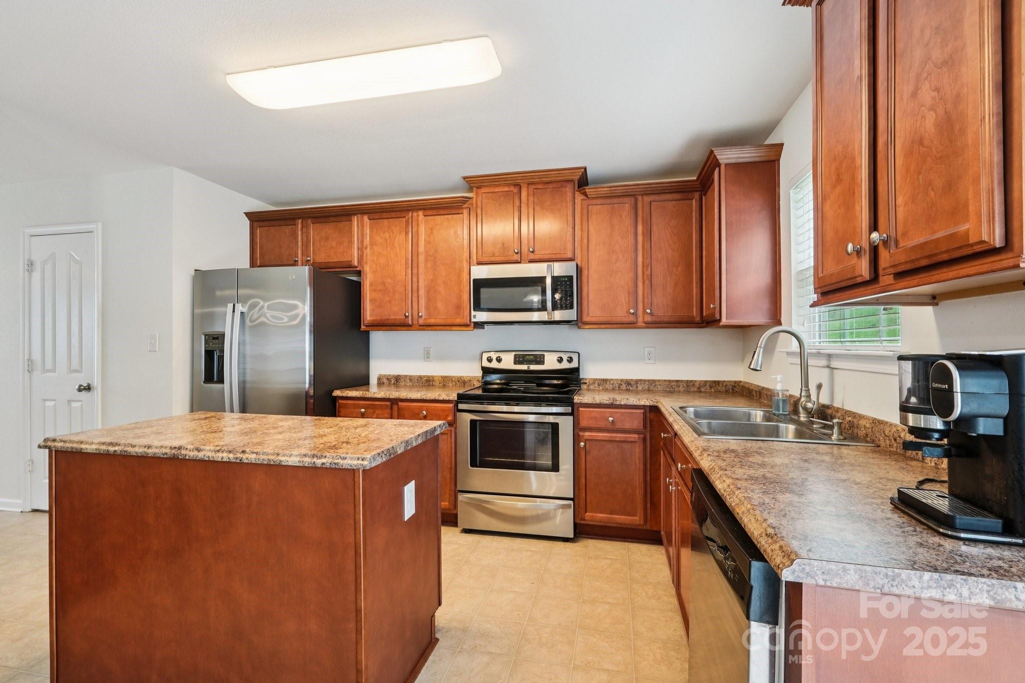 2289 Reid Pointe Avenue Property Photo 10