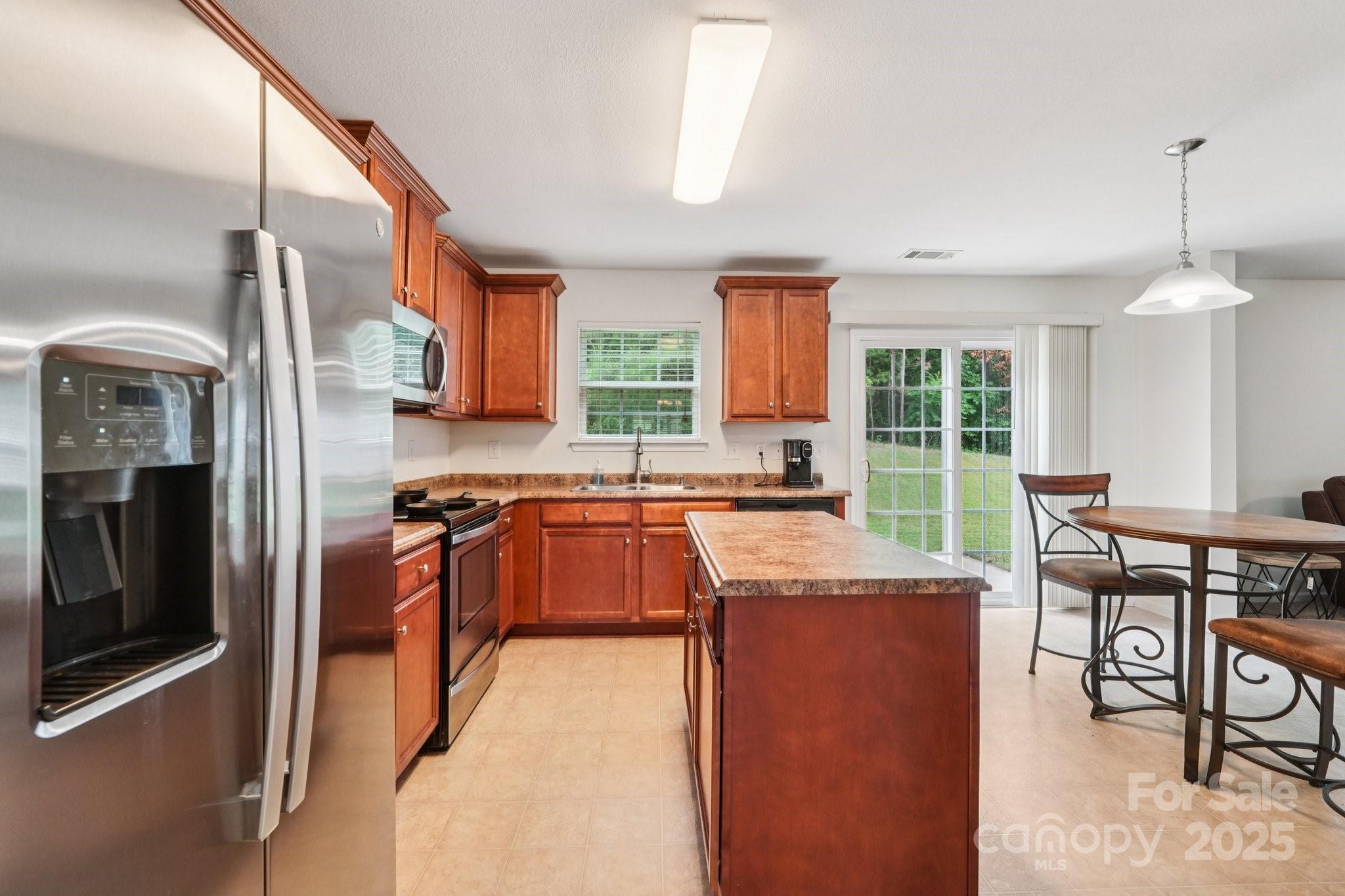 2289 Reid Pointe Avenue Property Photo 12