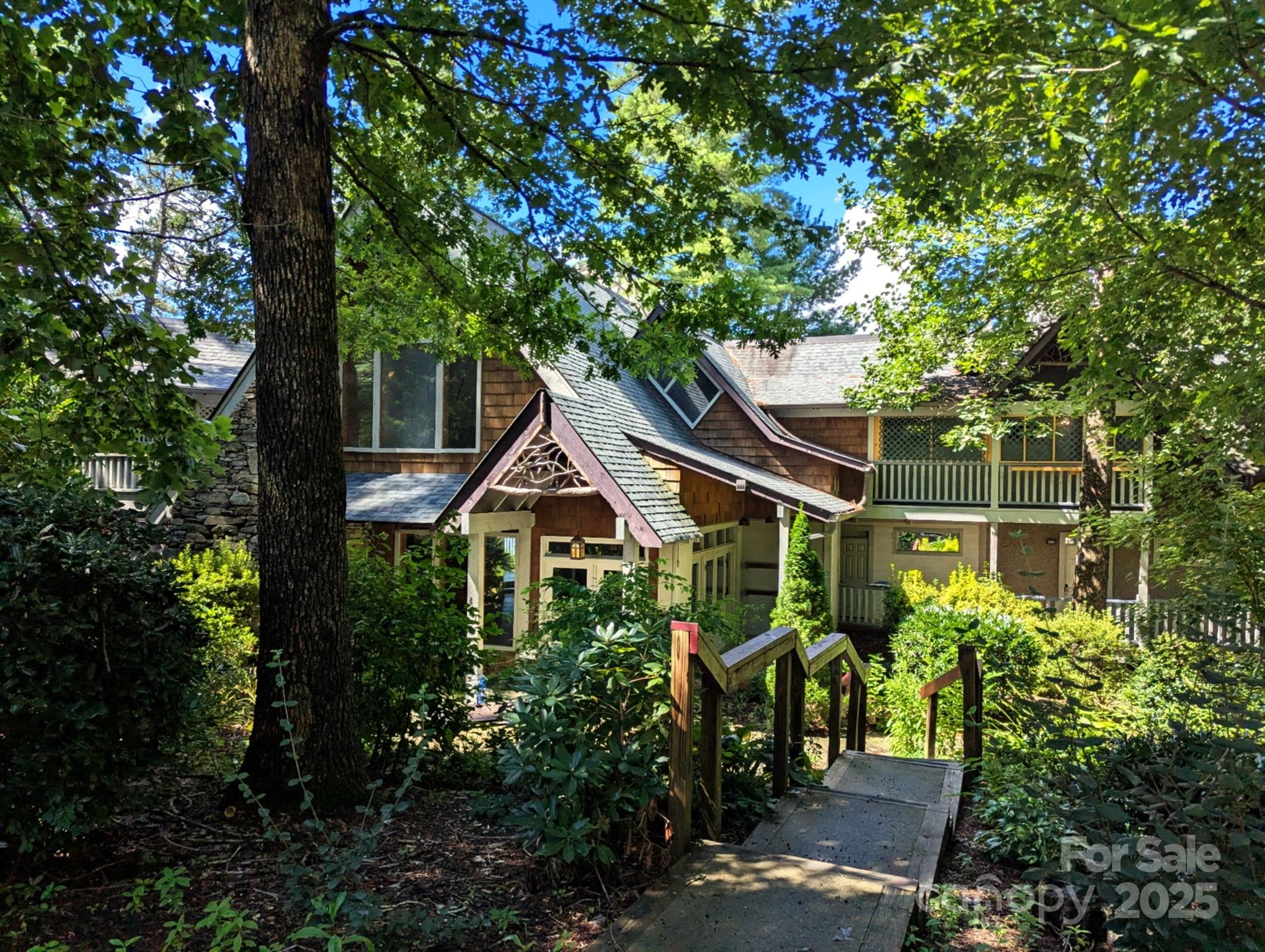 447 Lily Pad Lane Property Photo 1