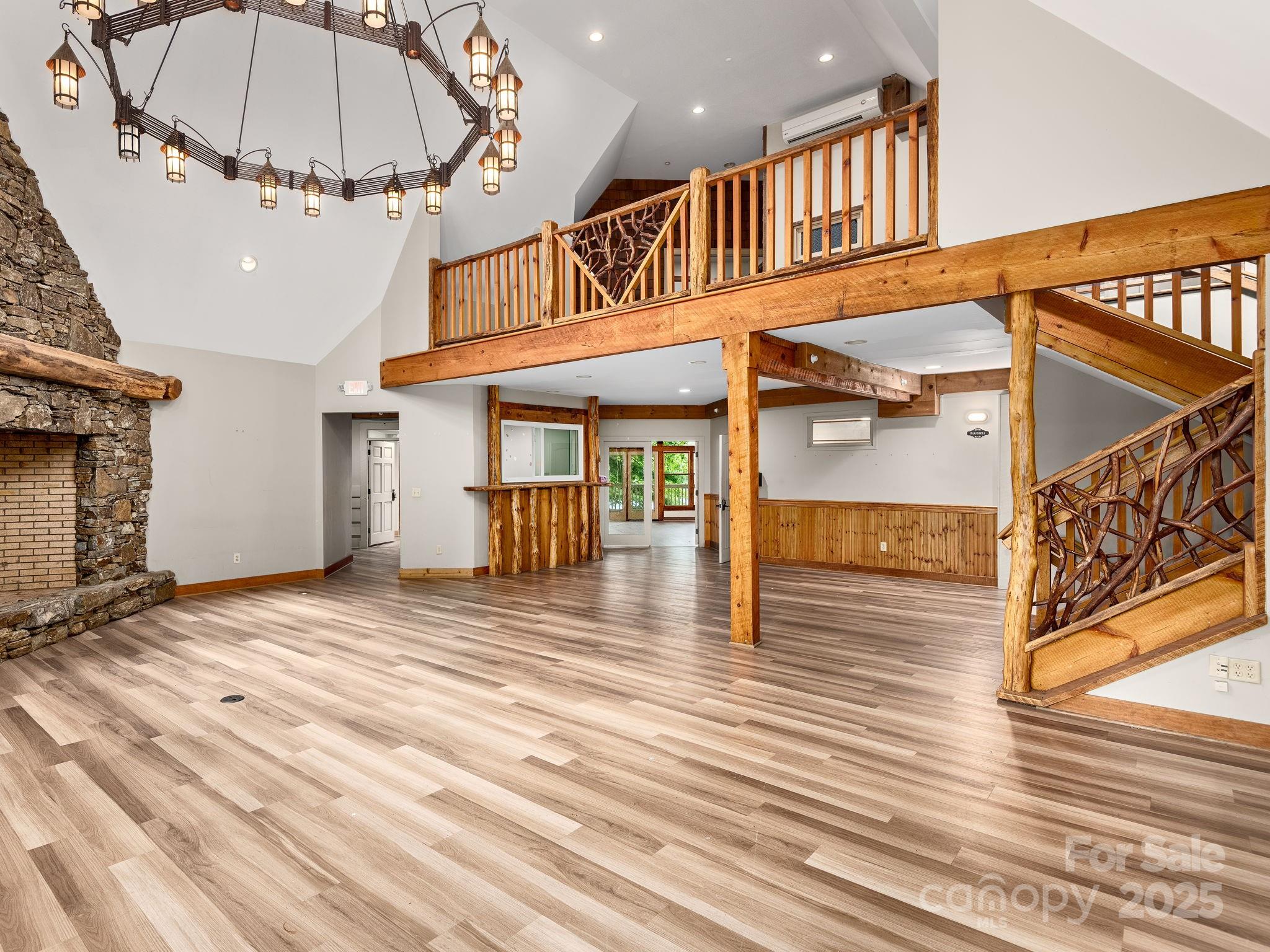 447 Lily Pad Lane Property Photo 6